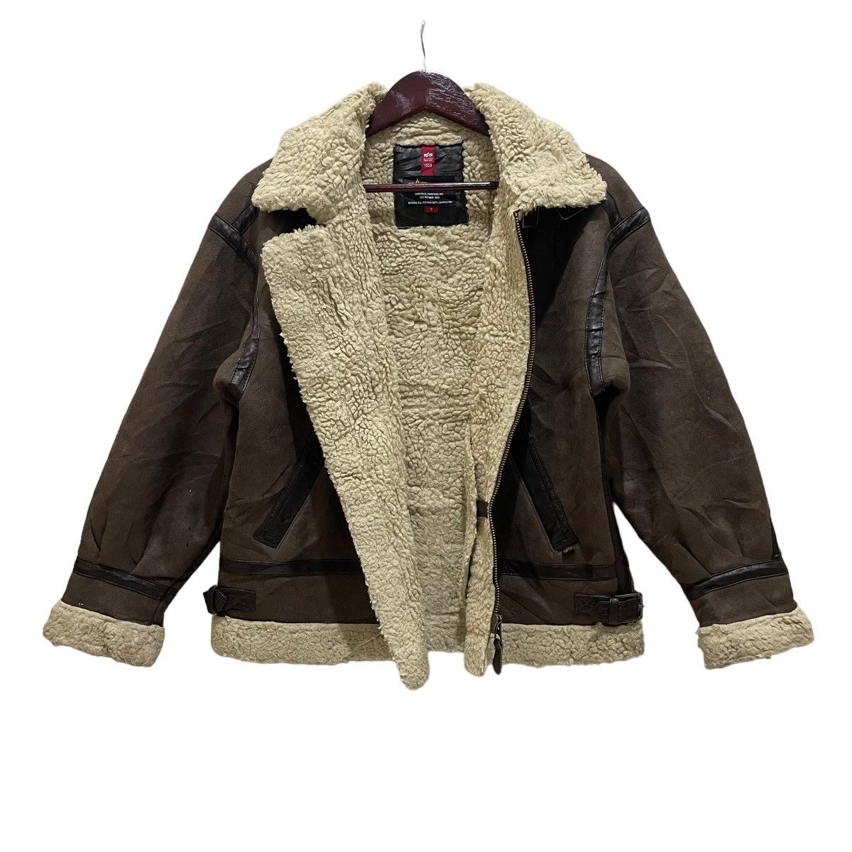 Alpha Industries Alpha Industries B-3 Shearling Jacket Size US S / EU 44-46 / 1 - 1 Thumbnail