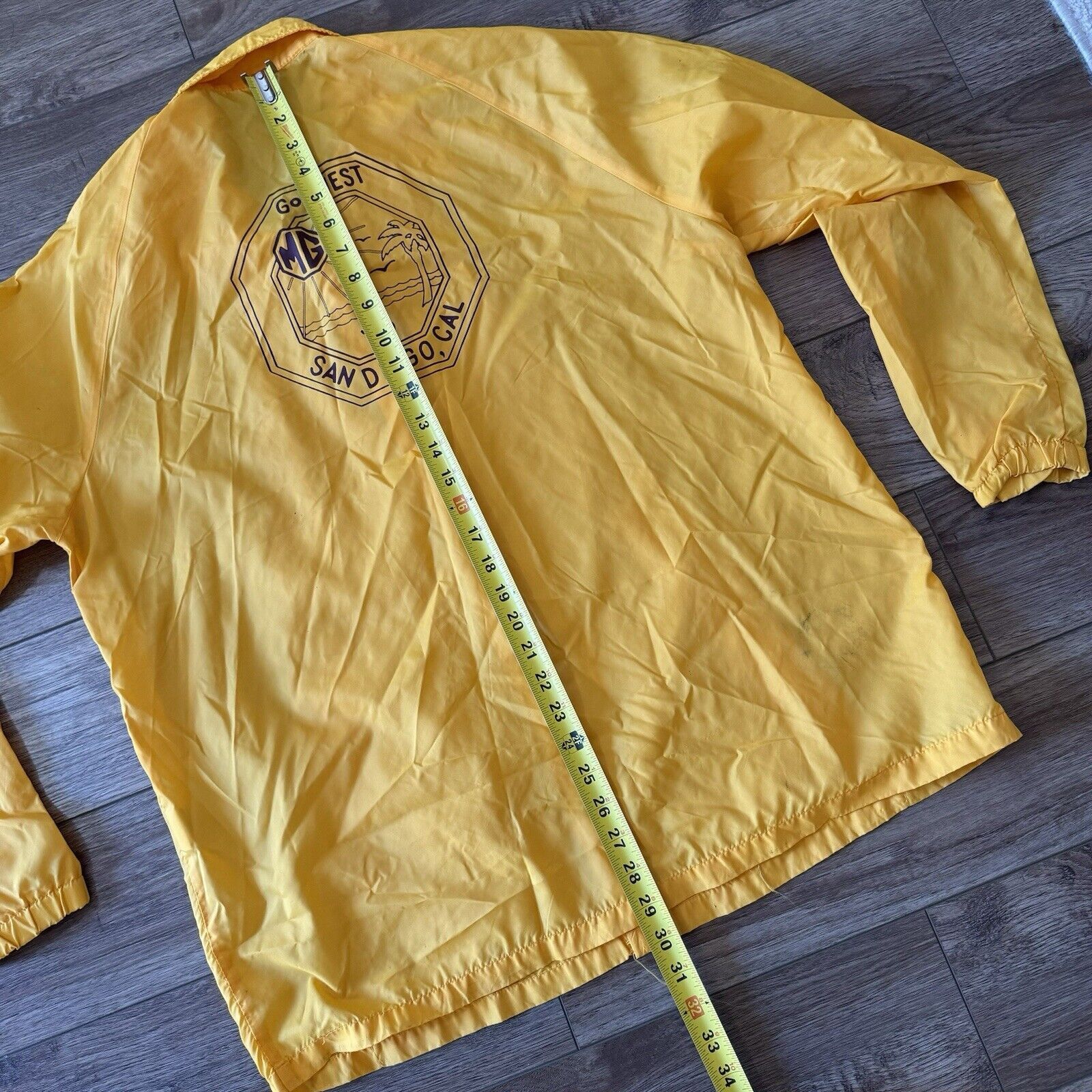 Vintage Vintage 70s Collegiate Pacific Yellow San Diego Nylon Jacket Size US L / EU 52-54 / 3 - 11 Thumbnail