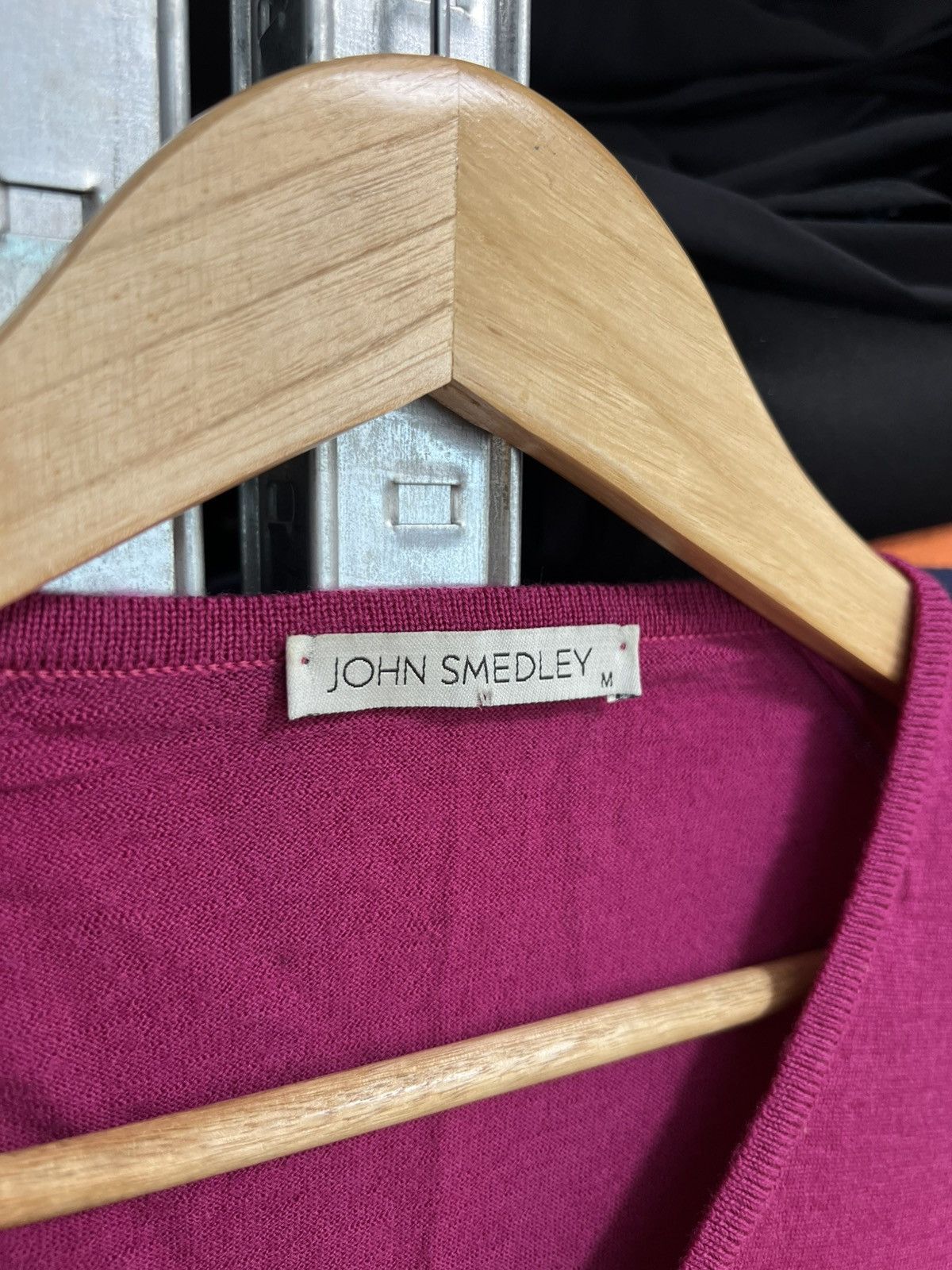 John Smedley John Smedley Women’s Pink V Neck Long Sleeve Jumper Sweater Size M / US 6-8 / IT 42-44 - 3 Thumbnail