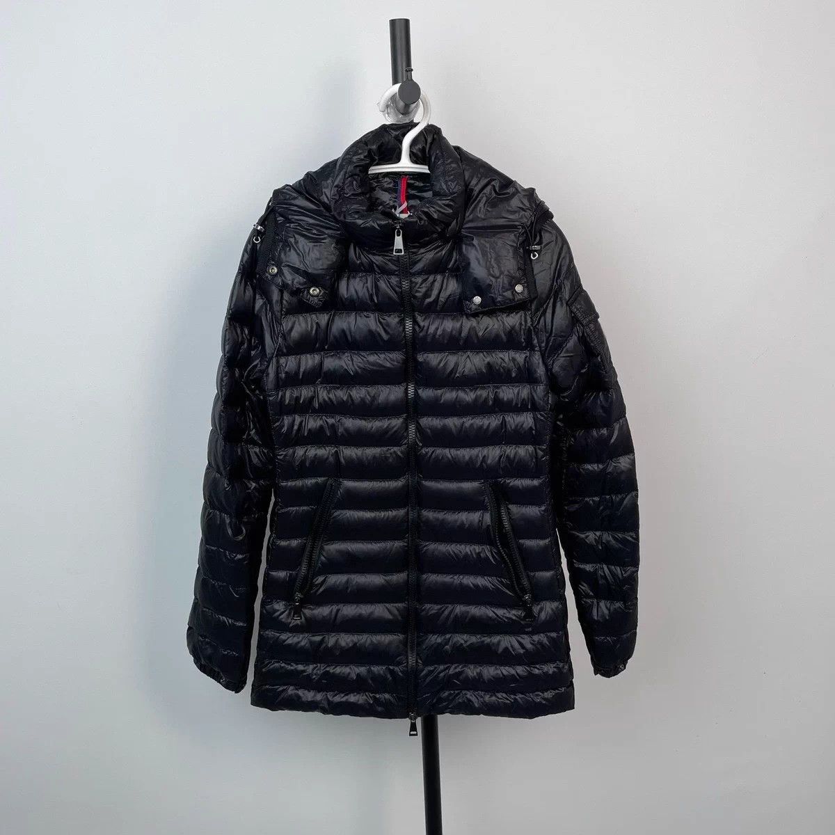 Moncler Moncler Women's Lightweight Puffer Jacket Black 0 2019 Size XS / US 0-2 / IT 36-38 - 1 Thumbnail