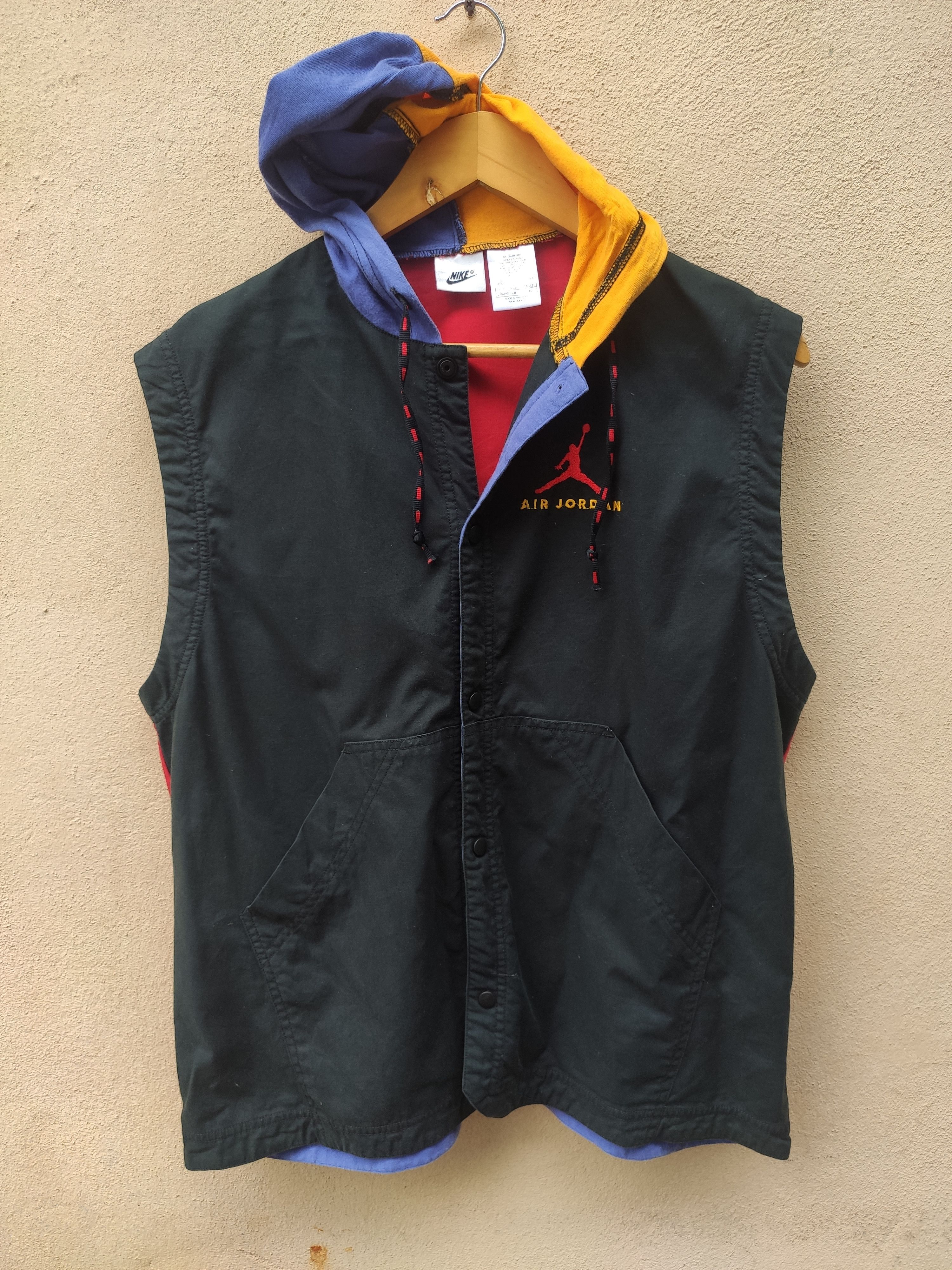 Jordan Brand 🔥 Vintage Nike Air Jordan vest Size US L / EU 52-54 / 3 - 4 Thumbnail