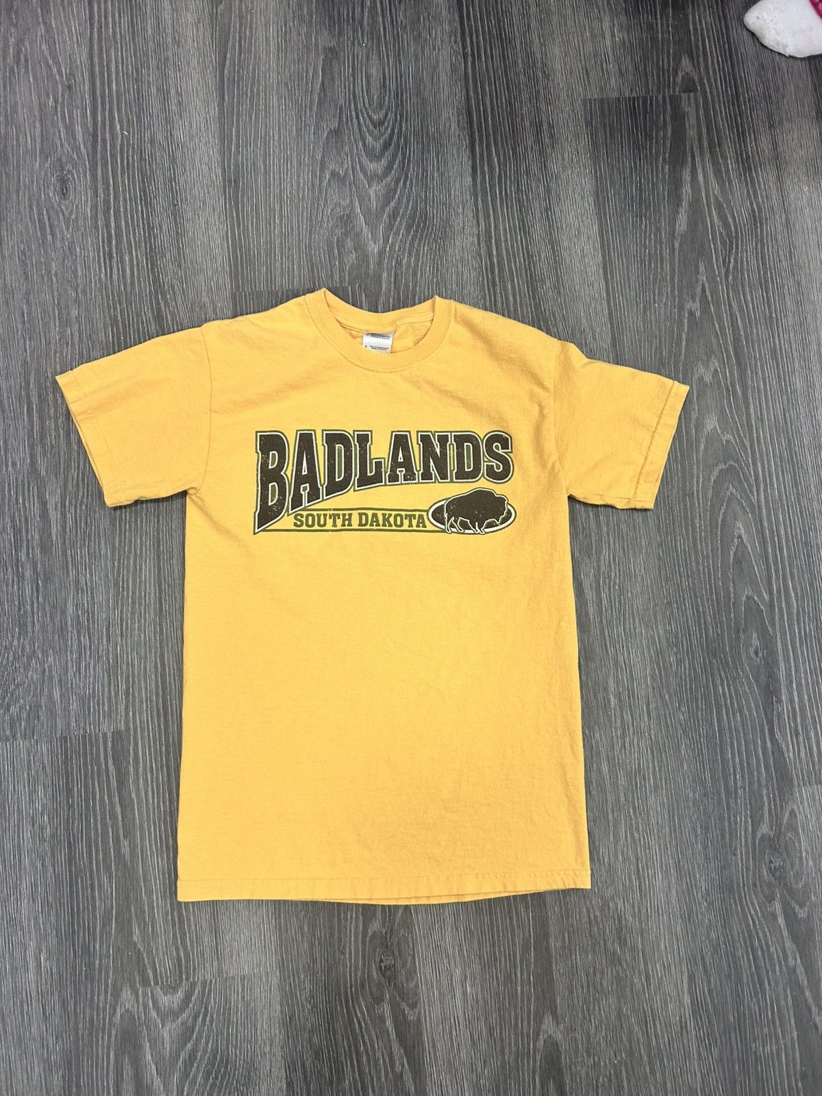 Gildan × Vintage Yellow Badlands South Dakota t-shirt Size US S / EU 44-46 / 1 - 1 Thumbnail