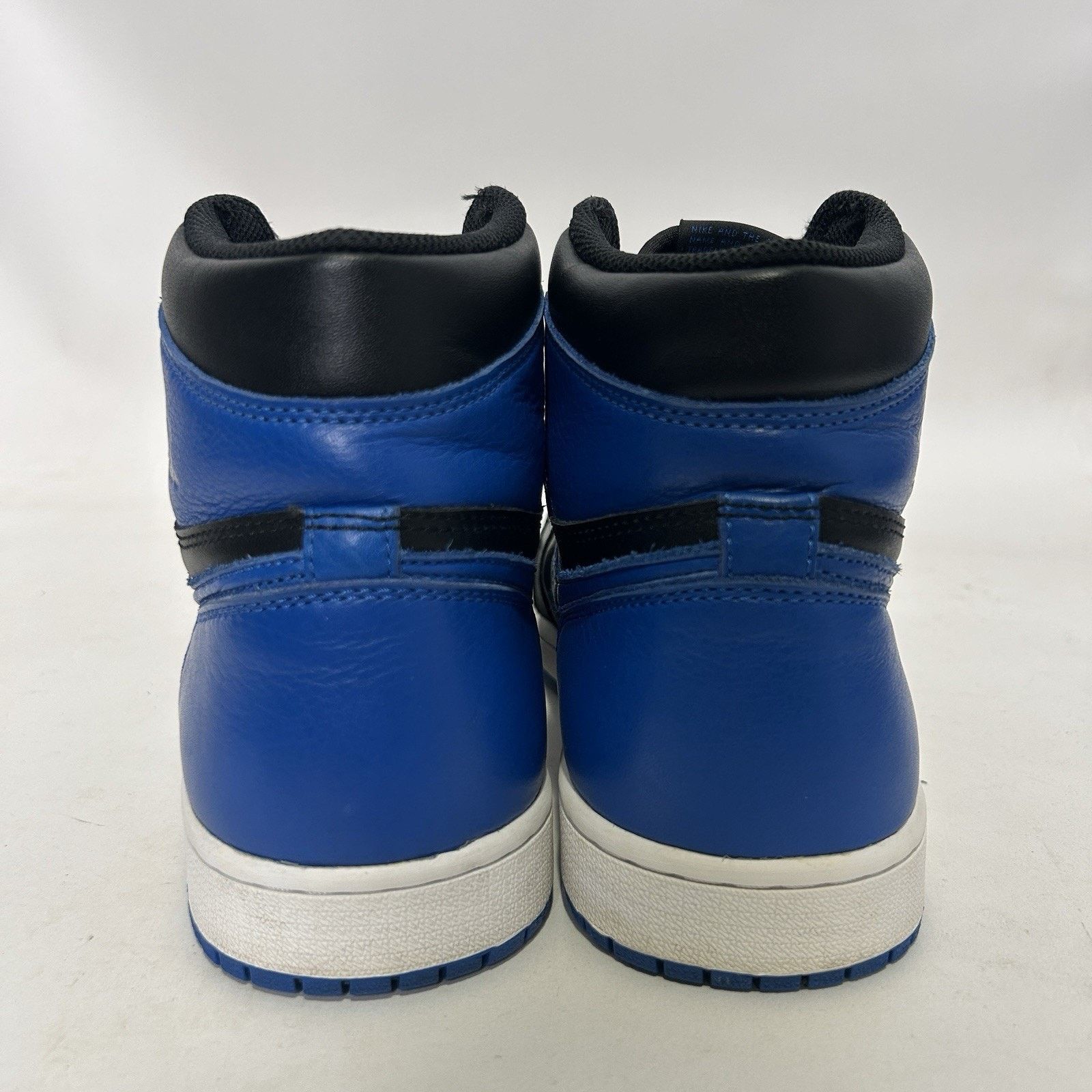 Jordan Brand Nike Air Jordan 1 Retro High OG “Royal” 2017 Size US 10.5 / EU 43-44 - 5 Thumbnail
