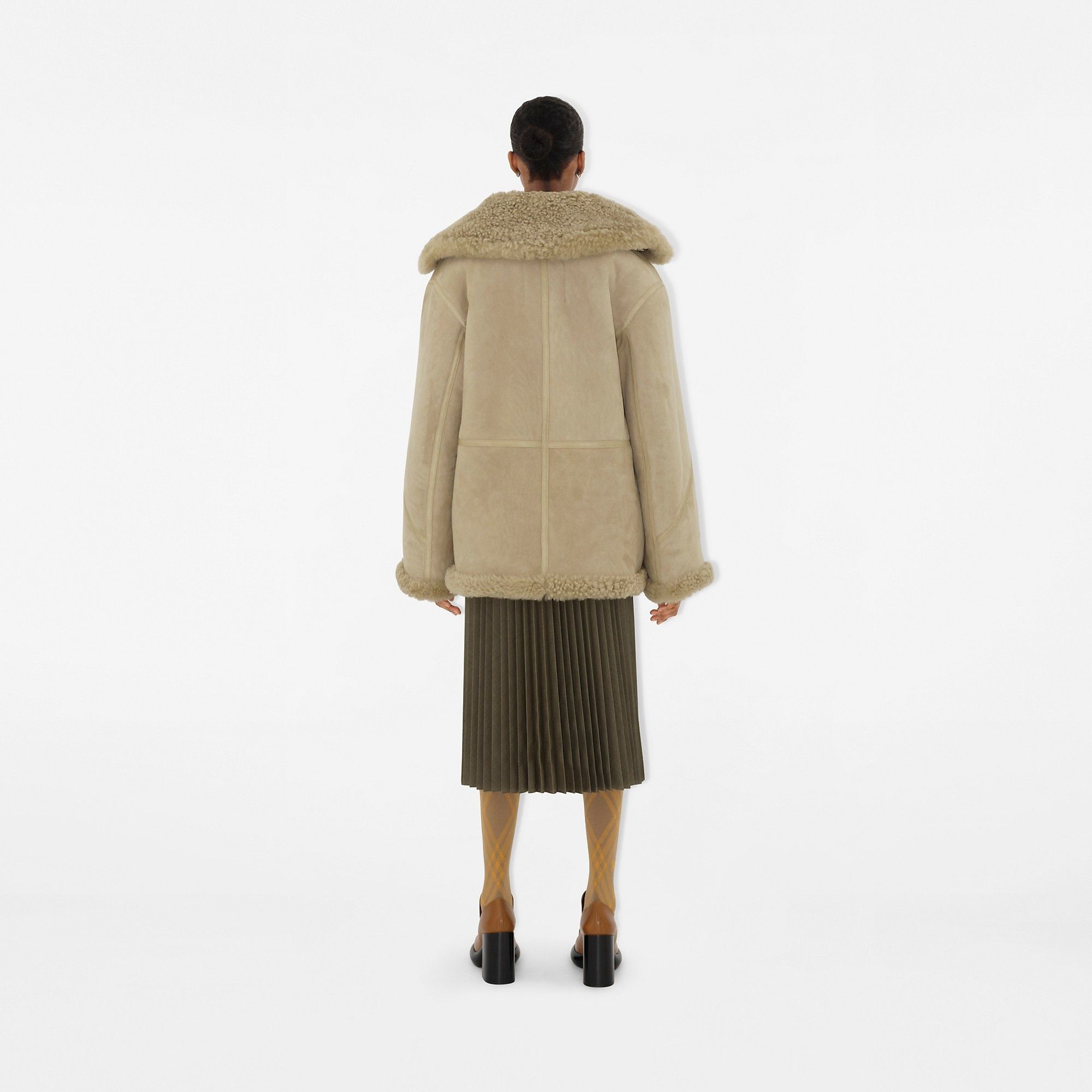 Burberry o1w1db10426 Shearling Jacket in Beige Size L / US 10 / IT 46 - 4 Thumbnail