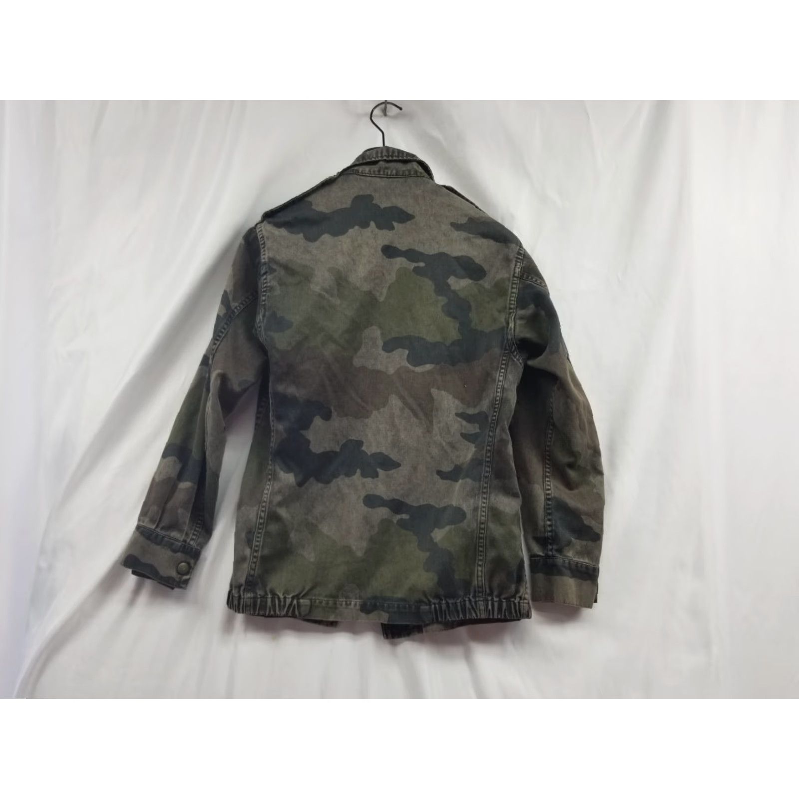 Vintage Lucky Brand Camo Jacket Women’s Small Canvas Green Long Sleeve Military Button Down Denim Jacket Size S / US 4 / IT 40 - 4 Thumbnail