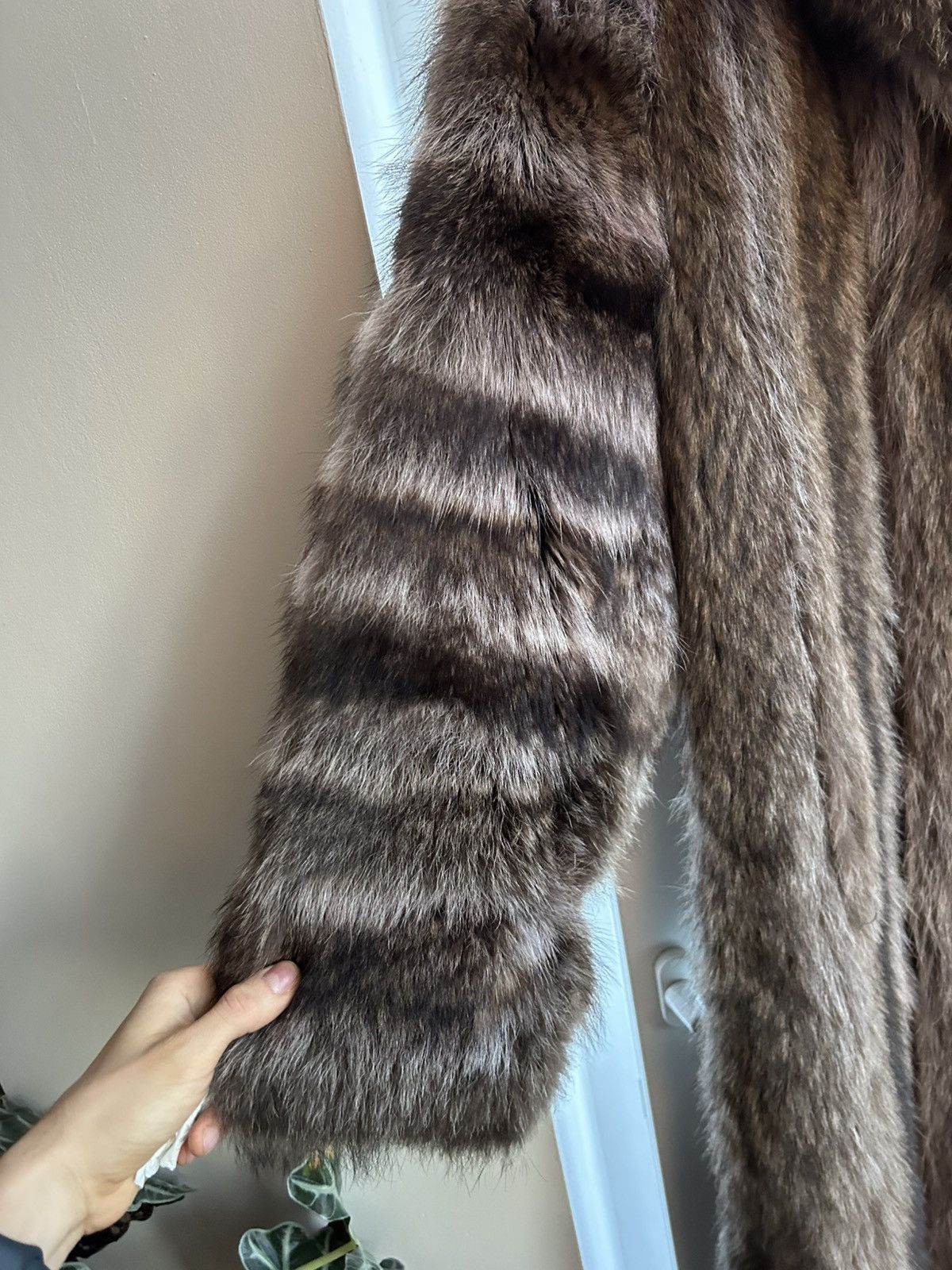 Vintage Vintage Raccoon Fur Cloak Avant Garde Archive 90s Rare Size US L / EU 52-54 / 3 - 6 Thumbnail