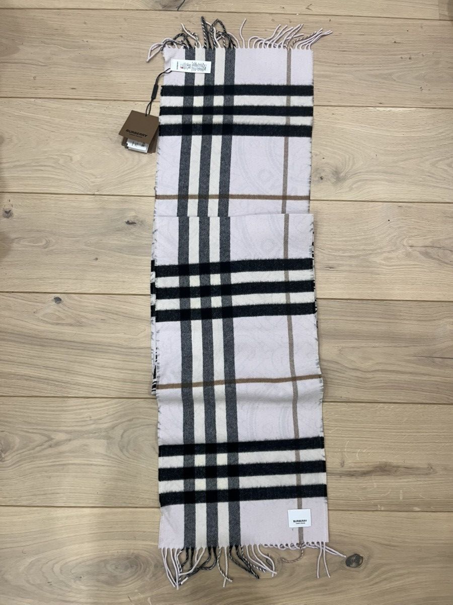 Burberry Burberry Giant Check Circular Print Cashmere Scarf Size ONE SIZE - 2 Thumbnail