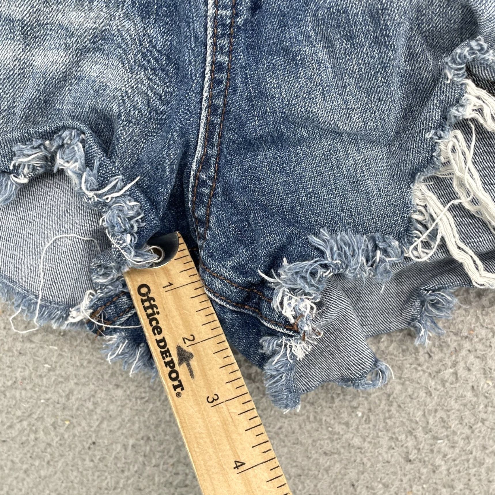 Vintage Rewash Shorts Women's 30 Cut Off Denim Daisy Dukes 90's Y2K Grunge Festival Blue 2.0 in. Size 30" / US 8 / IT 44 - 3 Thumbnail
