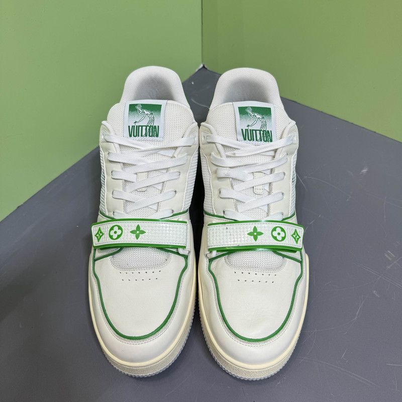 Louis Vuitton Louis Vuitton Classic Pattern Retro Sneakers for Men -2508 Size US 10.5 / EU 43-44 - 2 Thumbnail