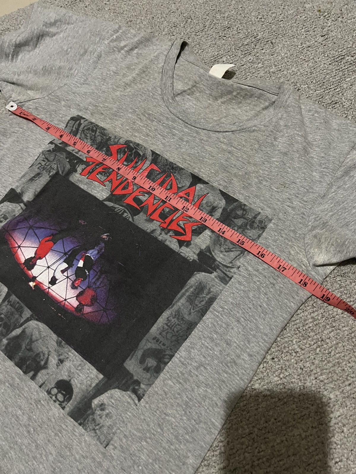 Band Tees Thrashed SUICIDAL TENDENCIES Sun Faded Distressed ERD GRUNGE Size US XS / EU 42 / 0 - 8 Thumbnail