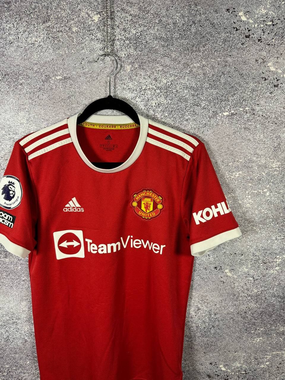 Adidas RONALDO Manchester United 2021/22 Adidas Soccer Jersey Size US S / EU 44-46 / 1 - 2 Thumbnail
