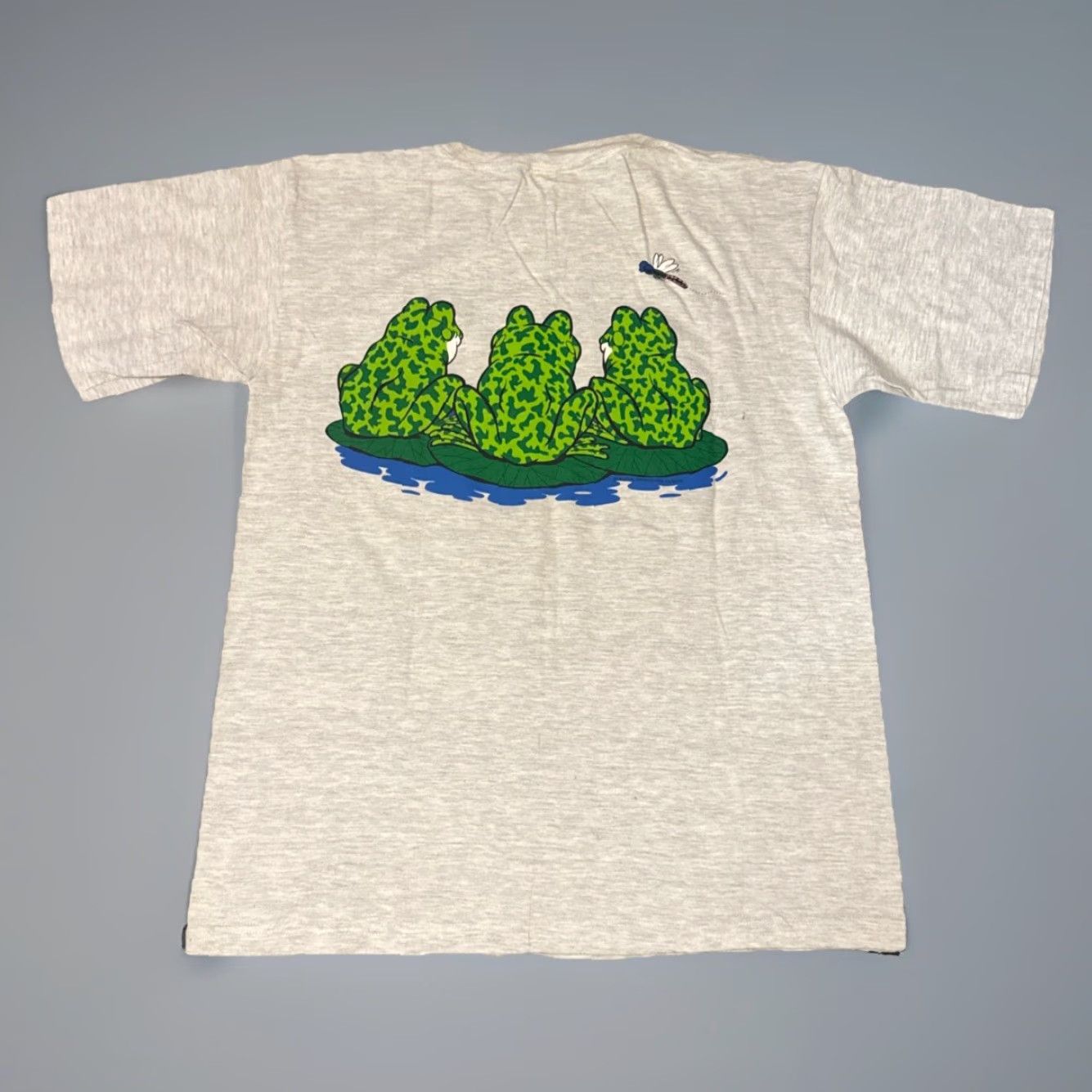 Vintage VTG 1995 Cartoon Frogs Double Sided Cute Art Large T-Shirt Animal Nature Earth Shirt Mens Large Gray Tour Champ Size US L / EU 52-54 / 3 - 3 Thumbnail