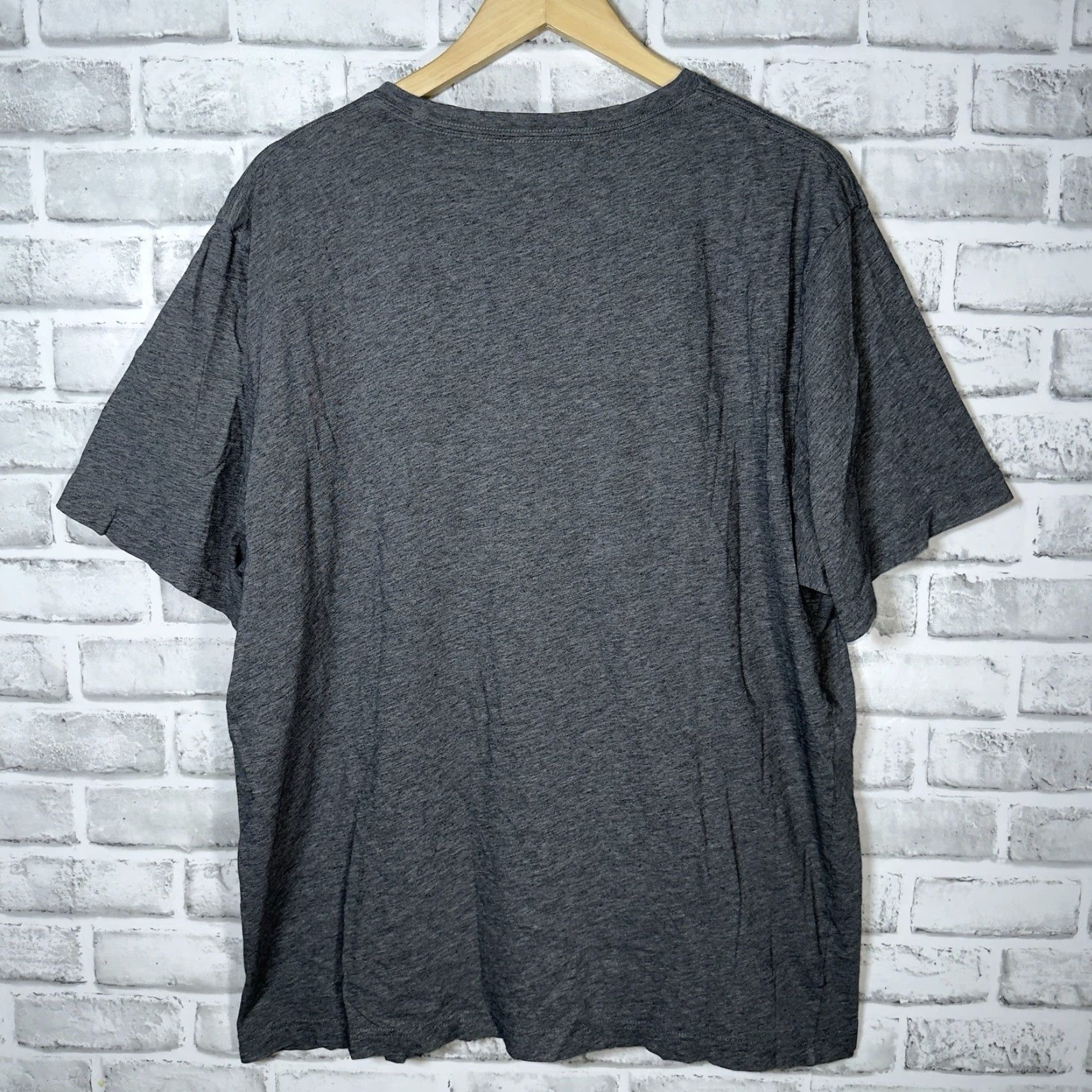 TravisMathew VINTAGE Travis Mathew Gray 100% Pima Cotton Golf Graphic Tee Mens 2XL Gray Shirt Mens Rubio? Size US XXL / EU 58 / 5 - 5 Thumbnail
