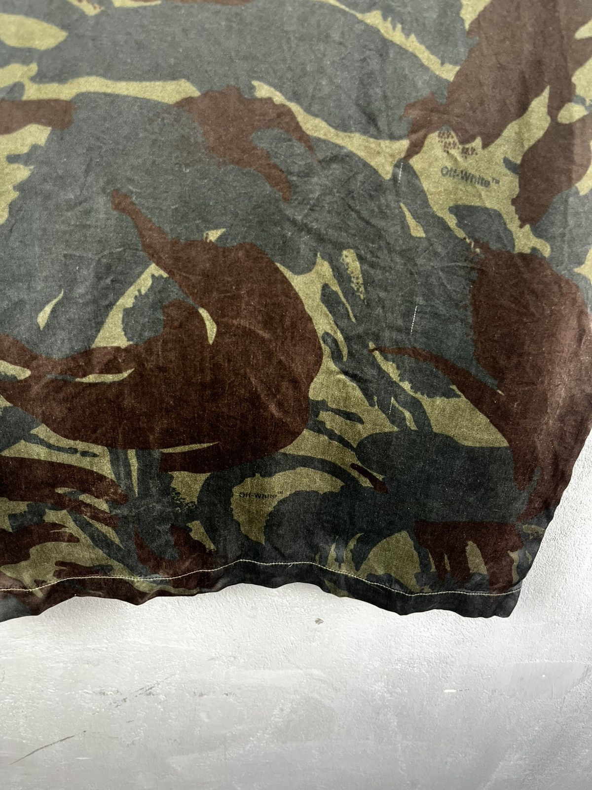 Off-White Of White camo shirt Size US S / EU 44-46 / 1 - 15 Thumbnail