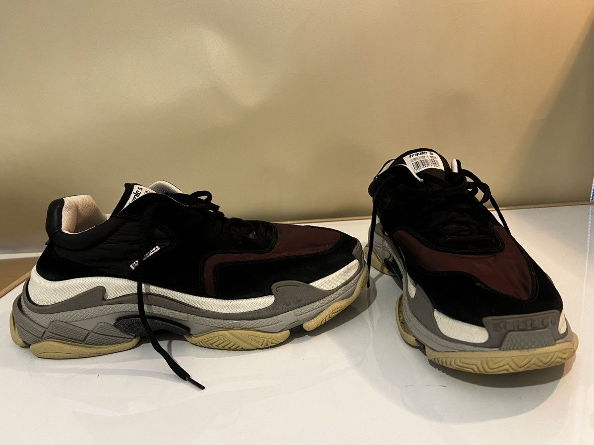 Balenciaga Balenciaga Triple S Burgundy Size US 12 / EU 45 - 1 Thumbnail