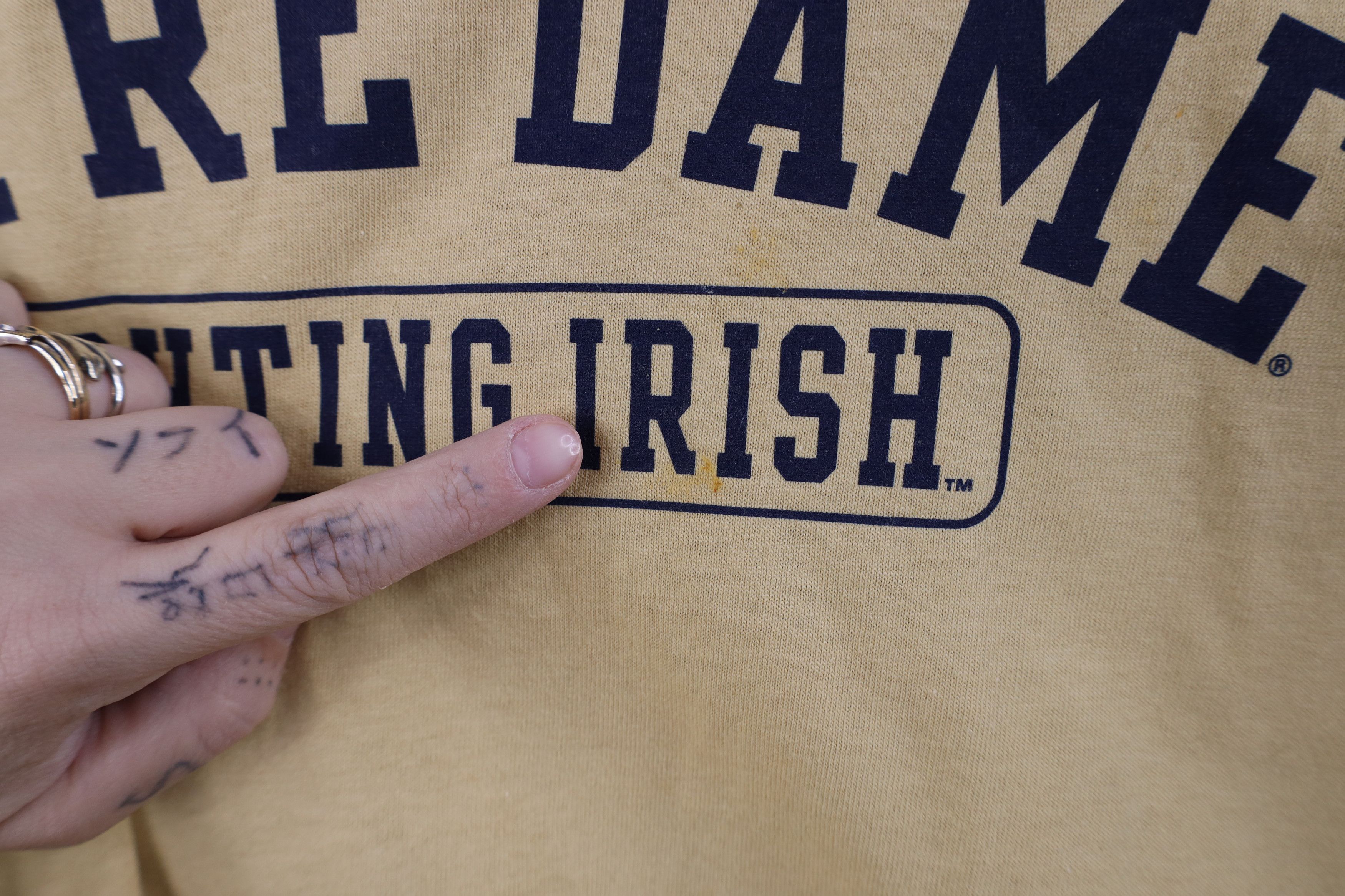 Adidas Vintage Y2K Adidas Spell Notre Dame University T-Shirt Gold Size US XL / EU 56 / 4 - 8 Thumbnail