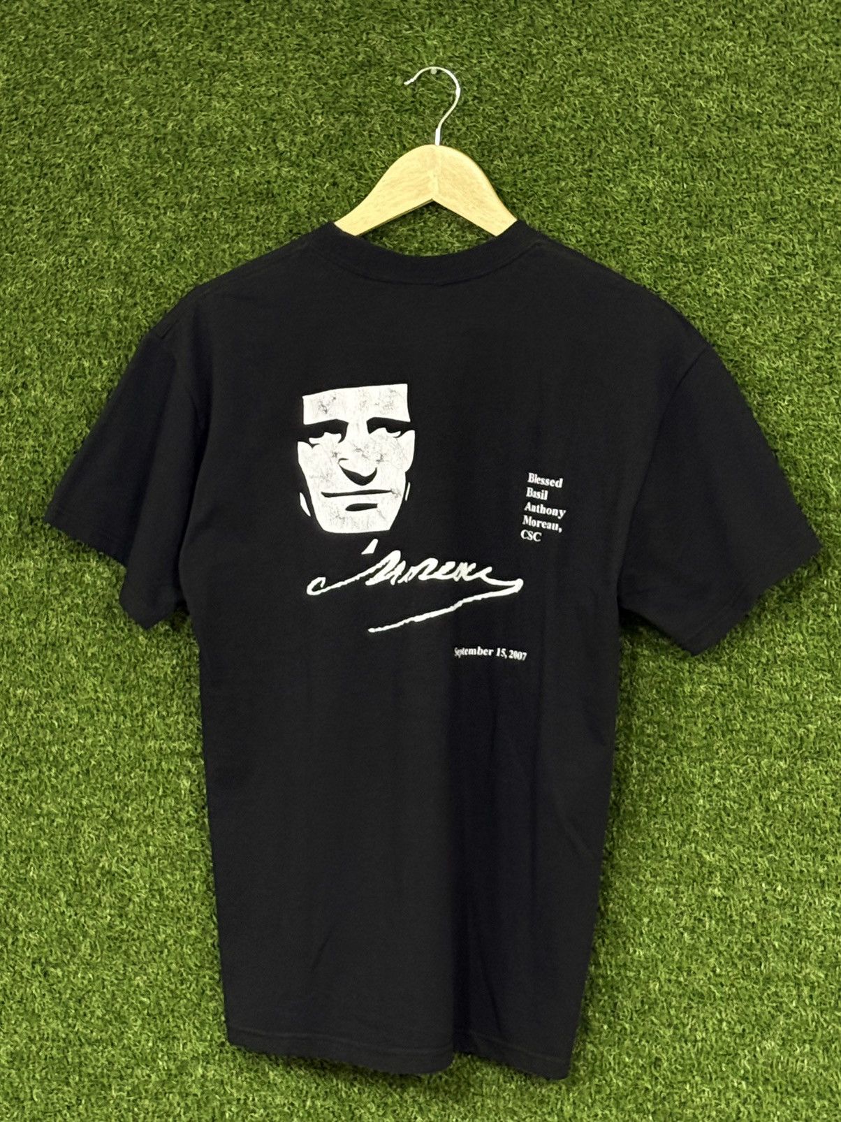 Vintage Vintage Black Heavyweight Jerzees Holy Cross Shirt Black Size US M / EU 48-50 / 2 - 2 Thumbnail
