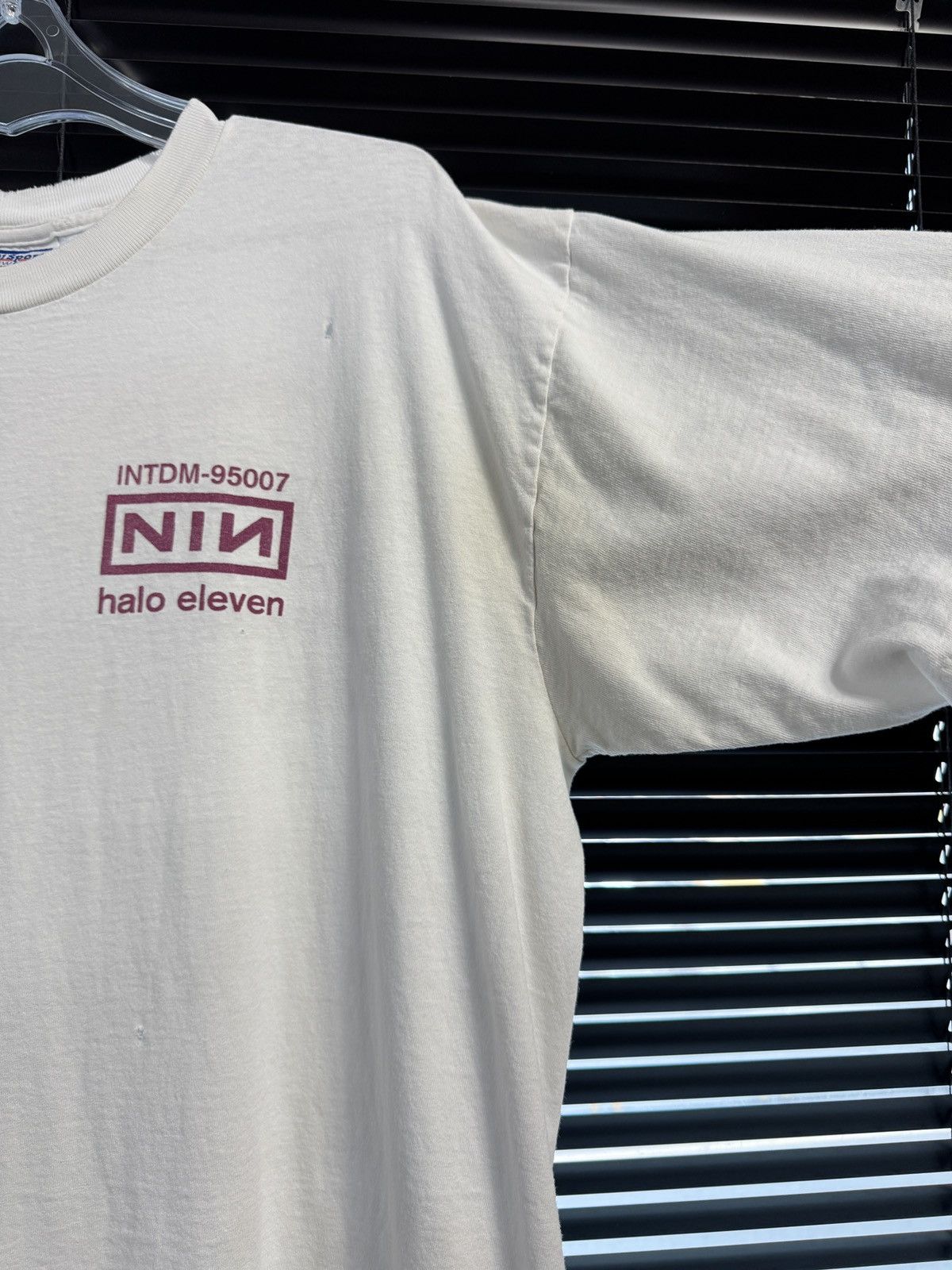 Band Tees Vintage 90s Nine Inch Nails Halo Eleven Shirt Size US XL / EU 56 / 4 - 8 Thumbnail