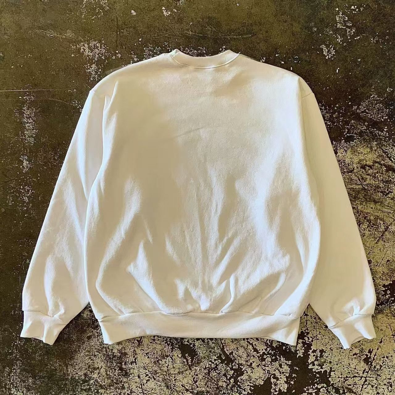 Japanese Brand × Jean White Casual Vintage Cat Print Sweatshirt Size US L / EU 52-54 / 3 - 2 Thumbnail