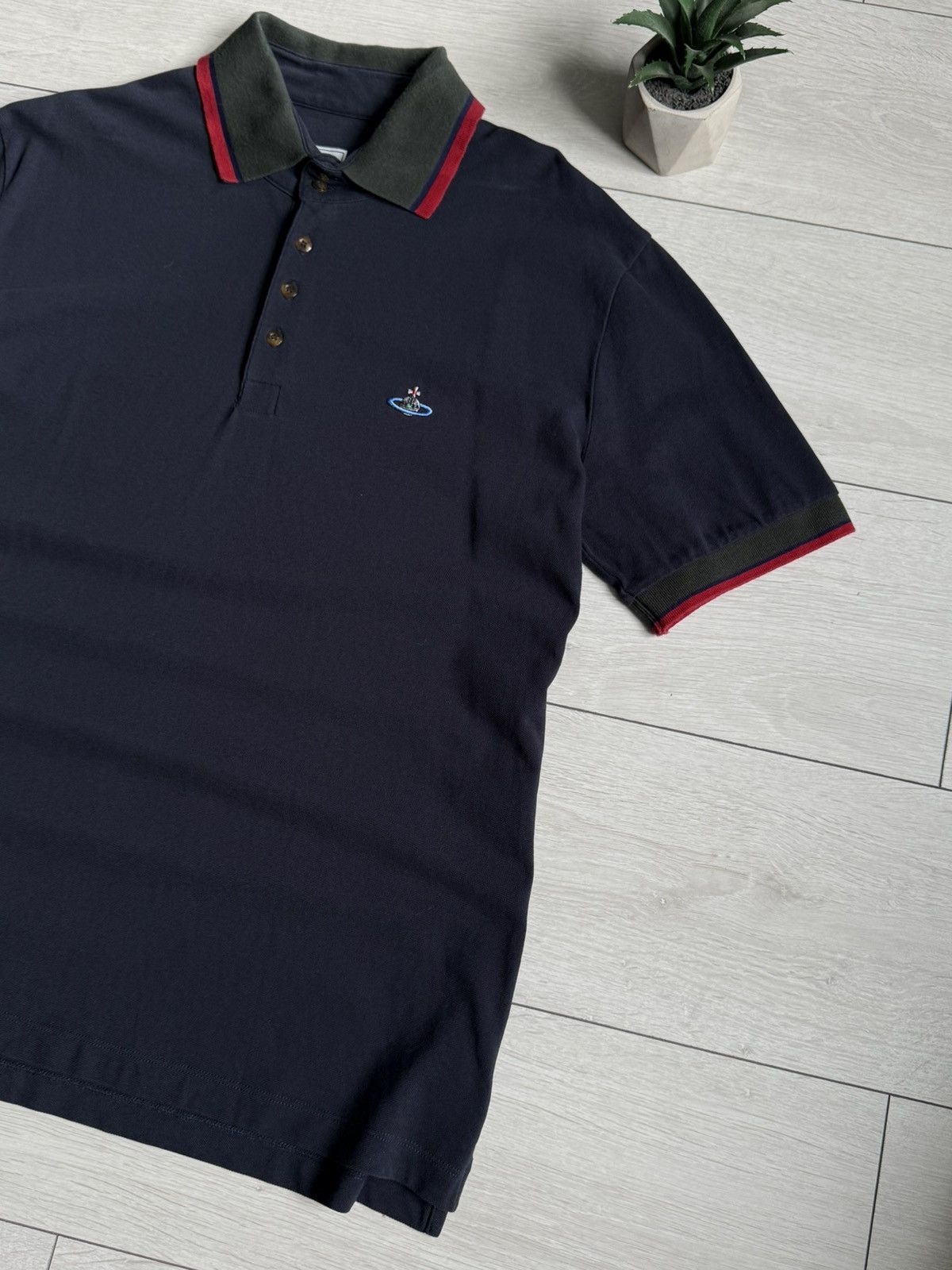 Vivienne Westwood Vivienne Westwood Embroidered Logo Polo T-shirt Size US XXL / EU 58 / 5 - 3 Thumbnail