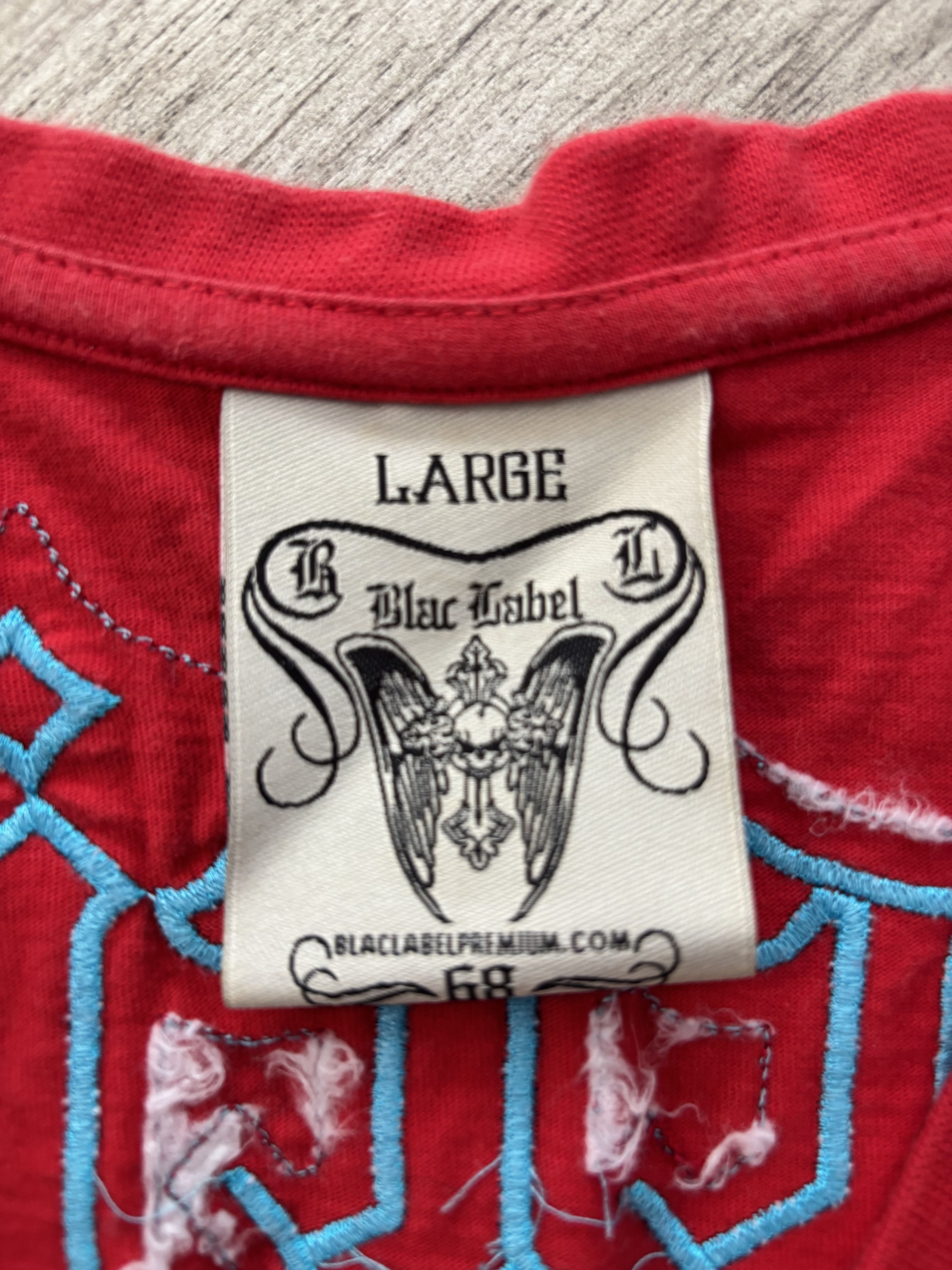 Black Label XL Black Label TShirt Red and baby blue Size US XL / EU 56 / 4 - 3 Thumbnail
