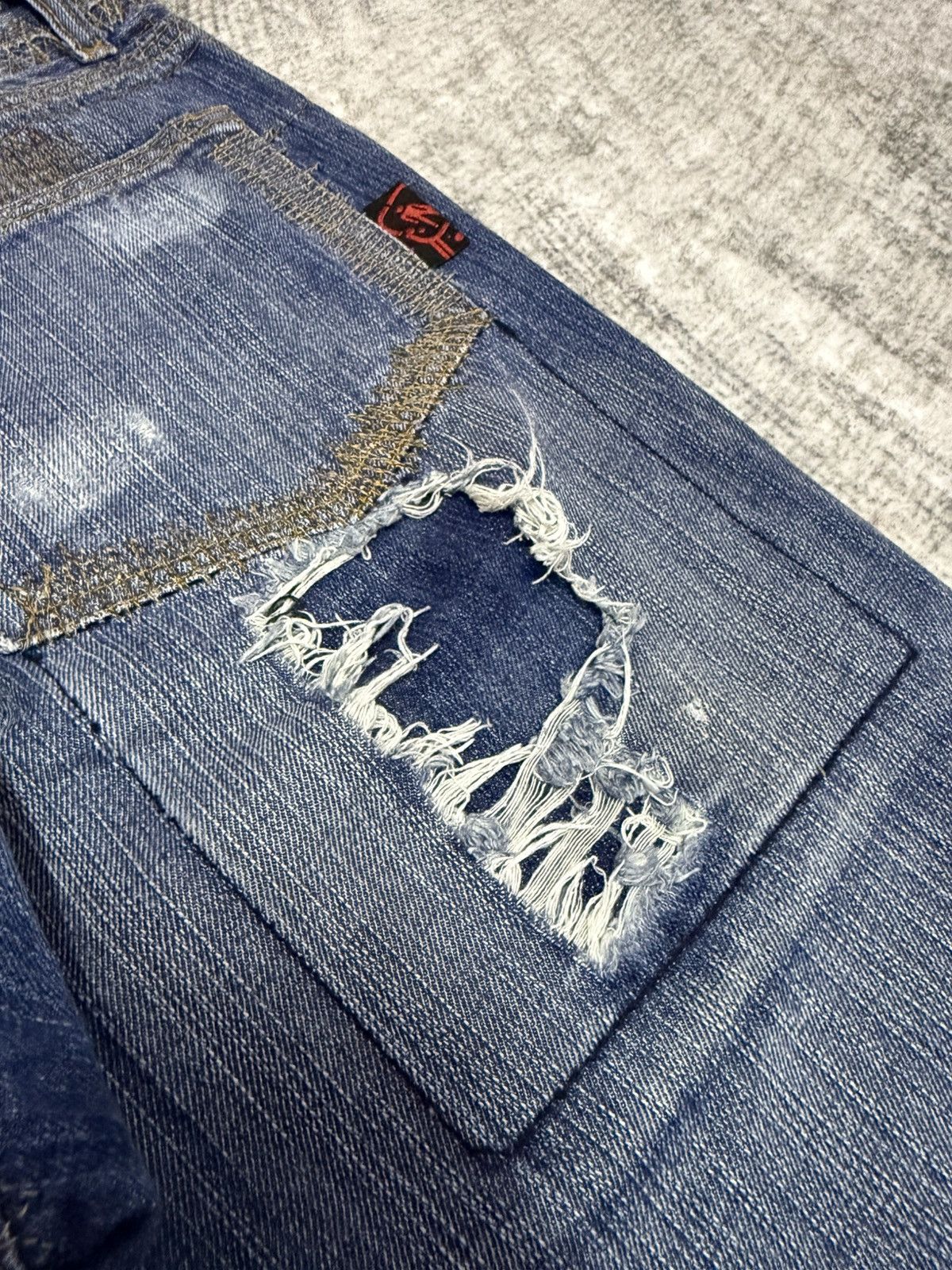 Hysteric Glamour × Japanese Brand Wild Chanel Destroyed Repaired Heavy Stitched Jeans Size US 30 / EU 46 - 22 Thumbnail
