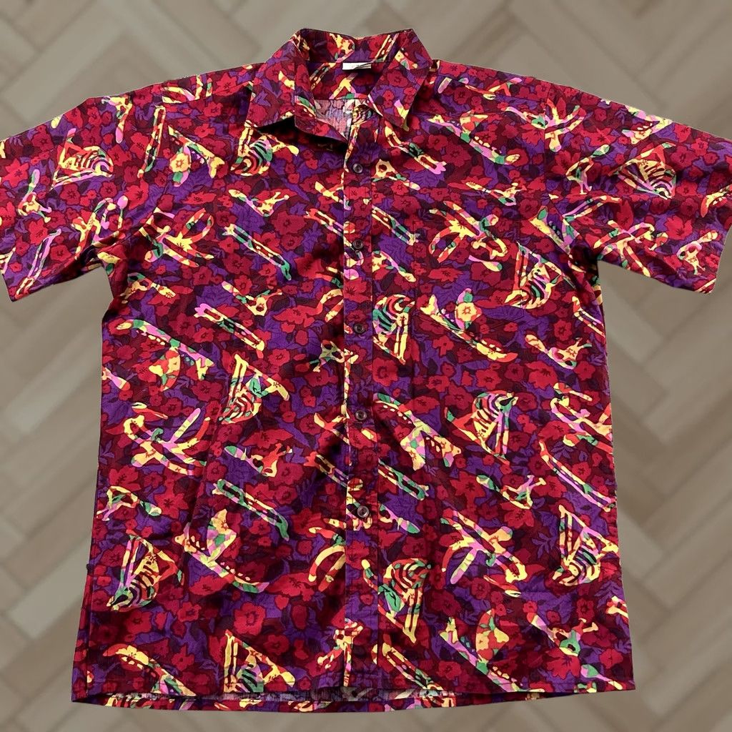 Vintage VINTAGE Malihini Hawaii Short Sleeve Button Front Shirt Mens M Red Floral "Maroon" Size US M / EU 48-50 / 2 - 1 Thumbnail