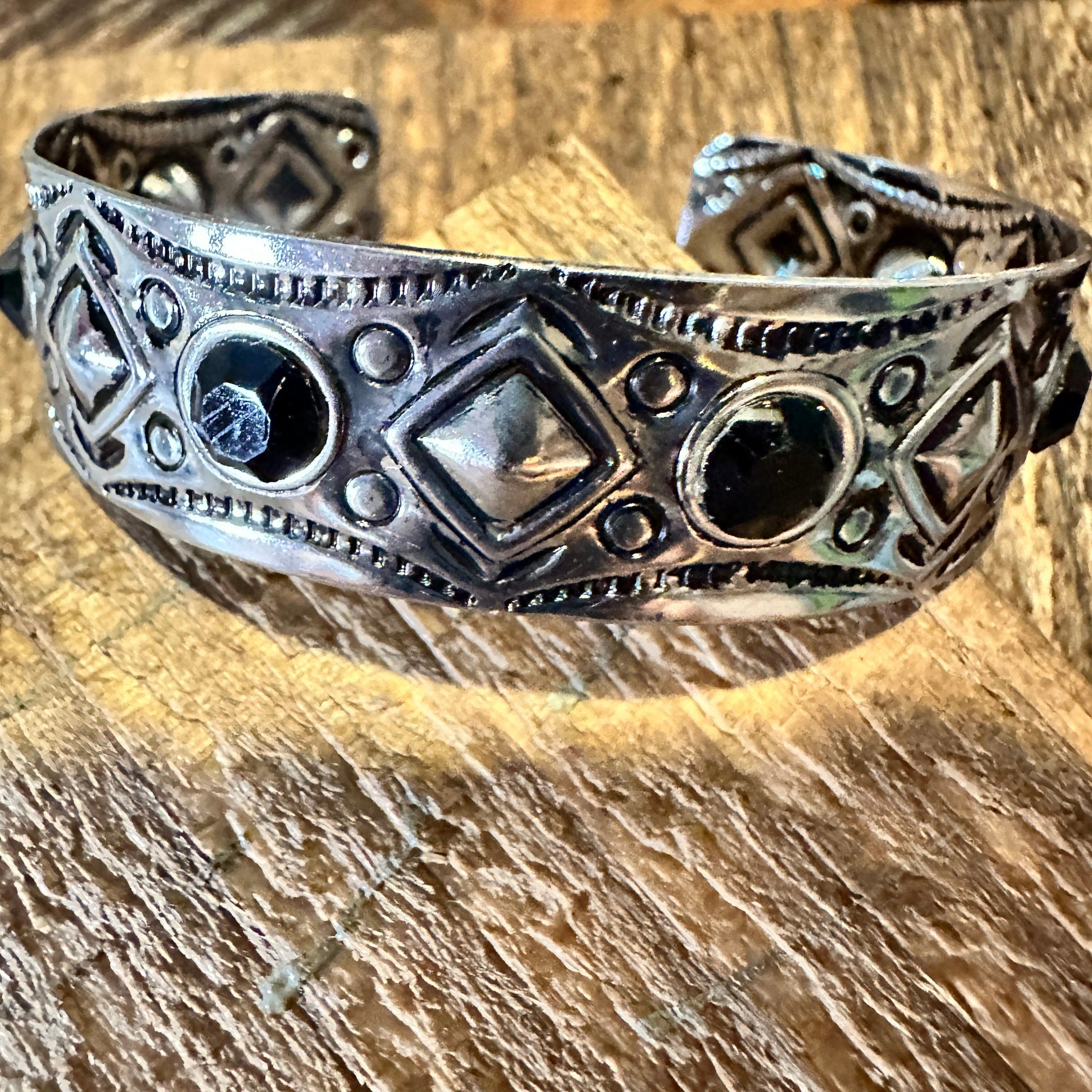 Other Boho Vintage Southwestern Navajo Open Cuff Bracelet, Black O Size ONE SIZE - 8 Thumbnail