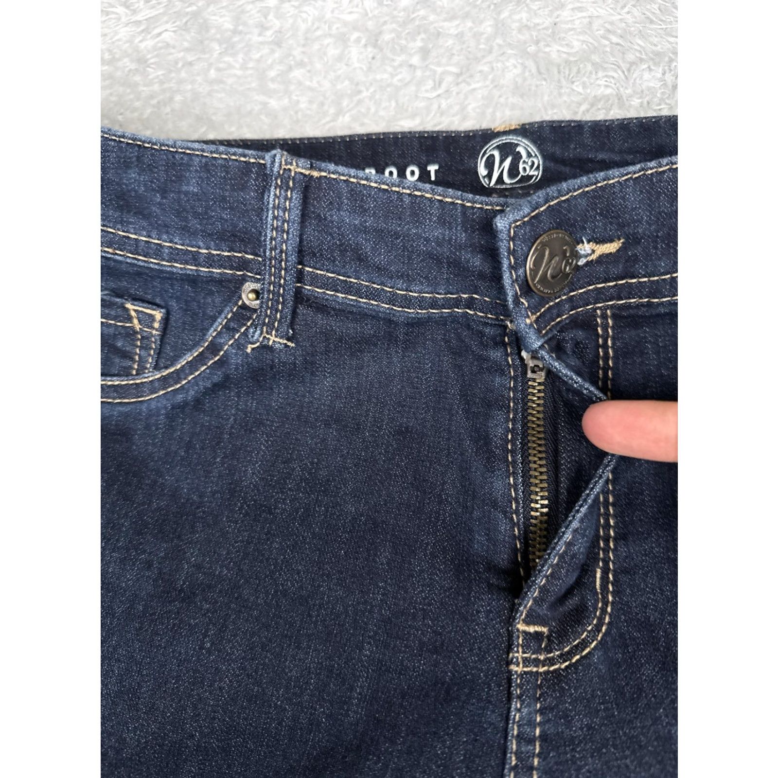 Vintage N62 Signature Fit Bootcut Jeans Womens 6 Blue Dark Wash Mid Rise Stretch 28x31 Size 28" / US 6 / IT 42 - 5 Thumbnail