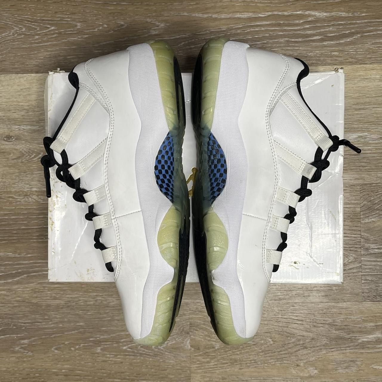 Jordan Brand jordan 11 low legend blue Size US 8.5 / EU 41-42 - 3 Thumbnail