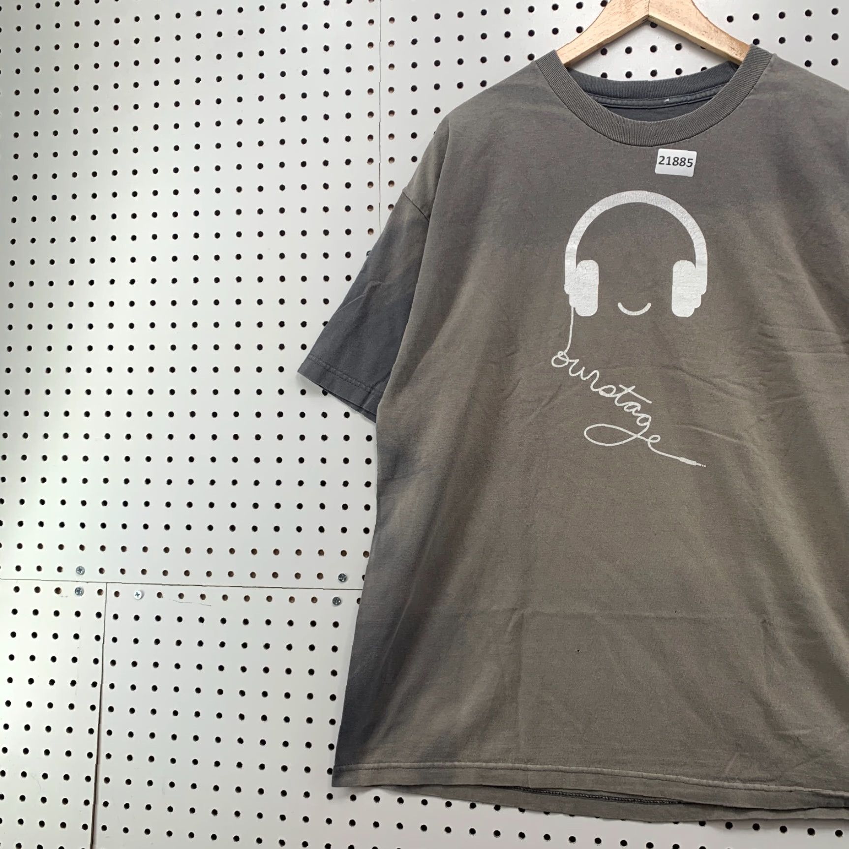 Vintage Our Stage Headphone Shirt Faded Gray Men XL 23x30 Music BAnd TEE Size US XL / EU 56 / 4 - 3 Thumbnail