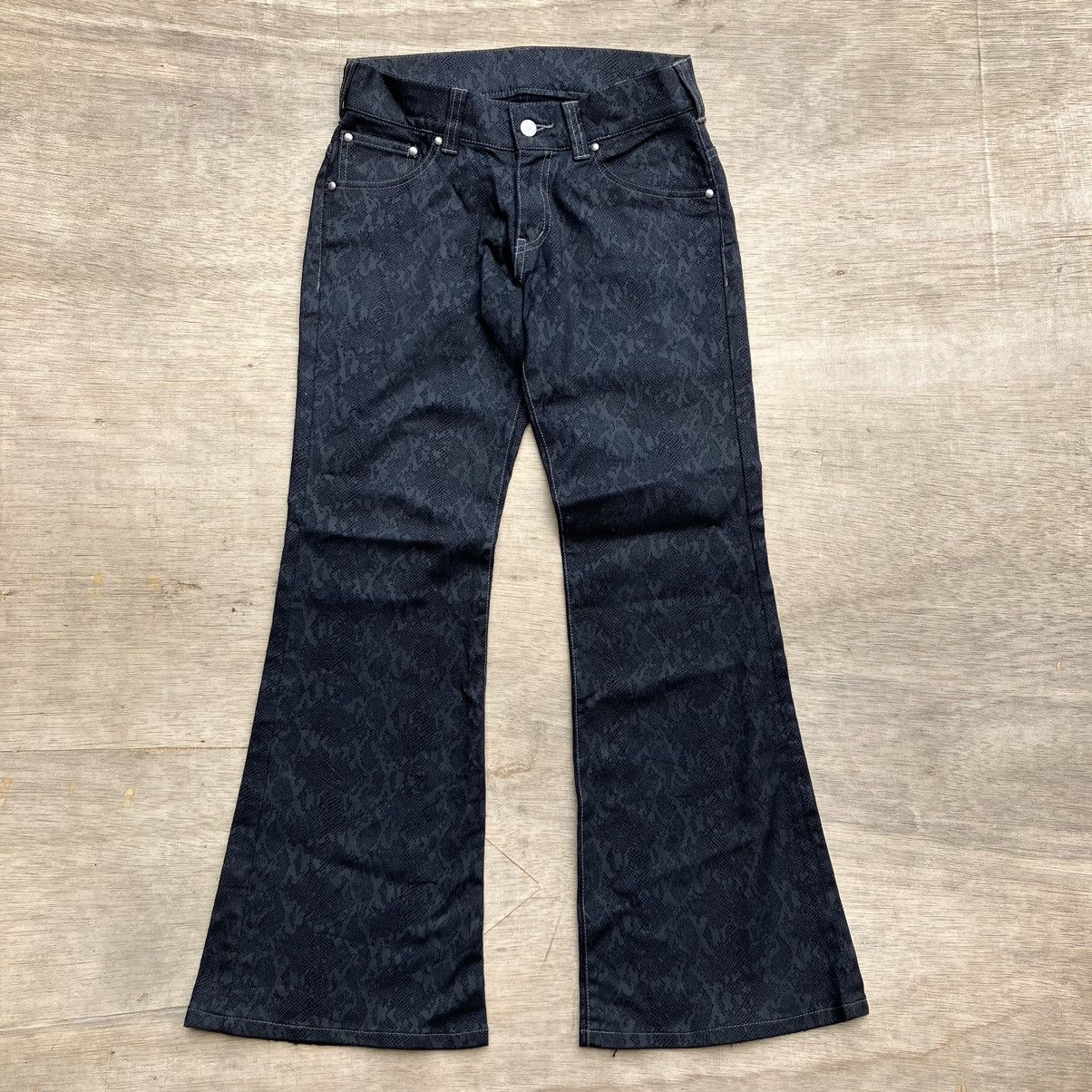 Japanese Brand × Tornado Mart TORNADO MART SNAKE HIDEN CAMO FLARE Size US 28 / EU 44 - 1 Thumbnail