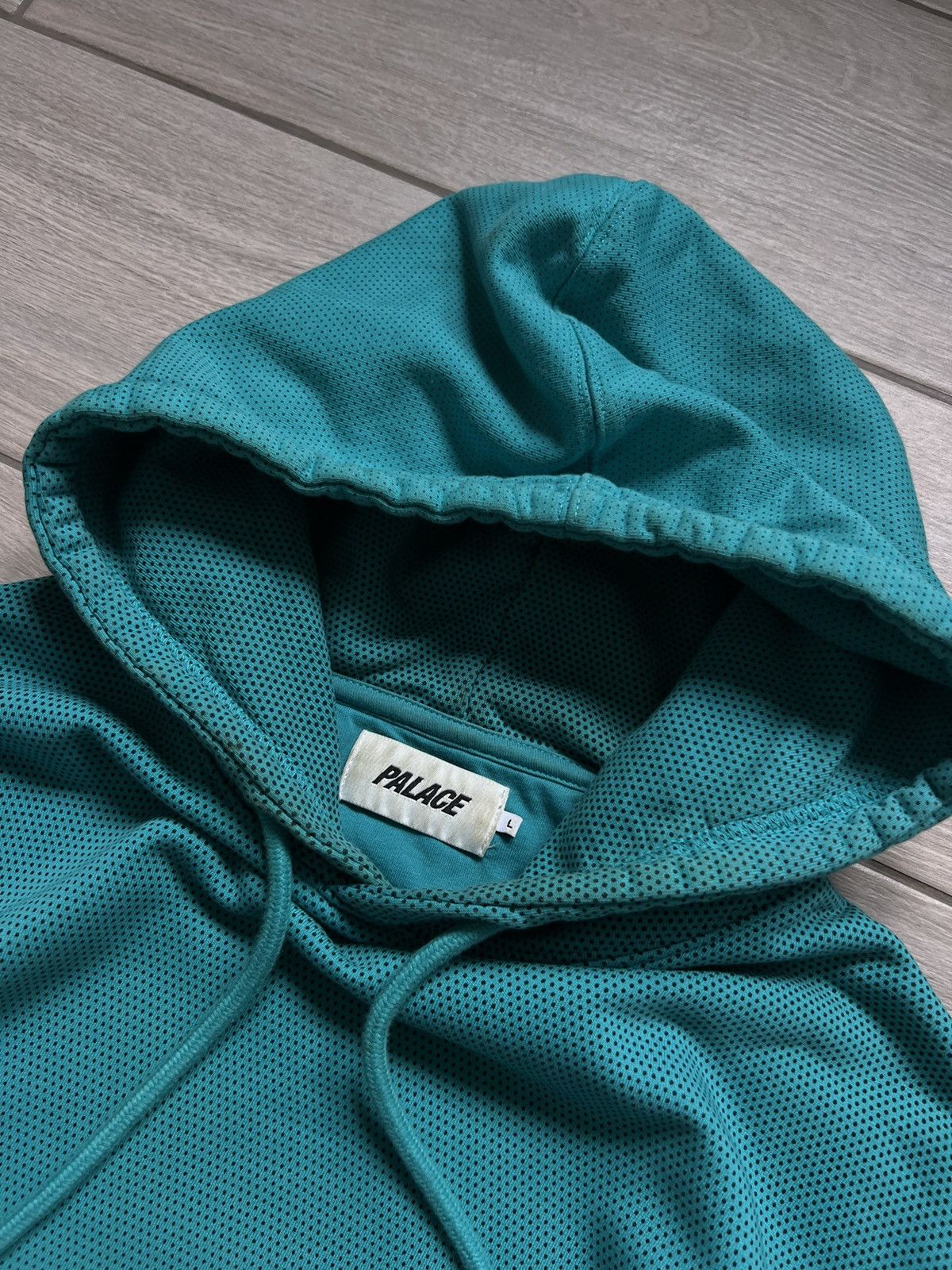 Palace Vintage Faded Distressed Big Logo Palace Hoodie Size US L / EU 52-54 / 3 - 8 Thumbnail