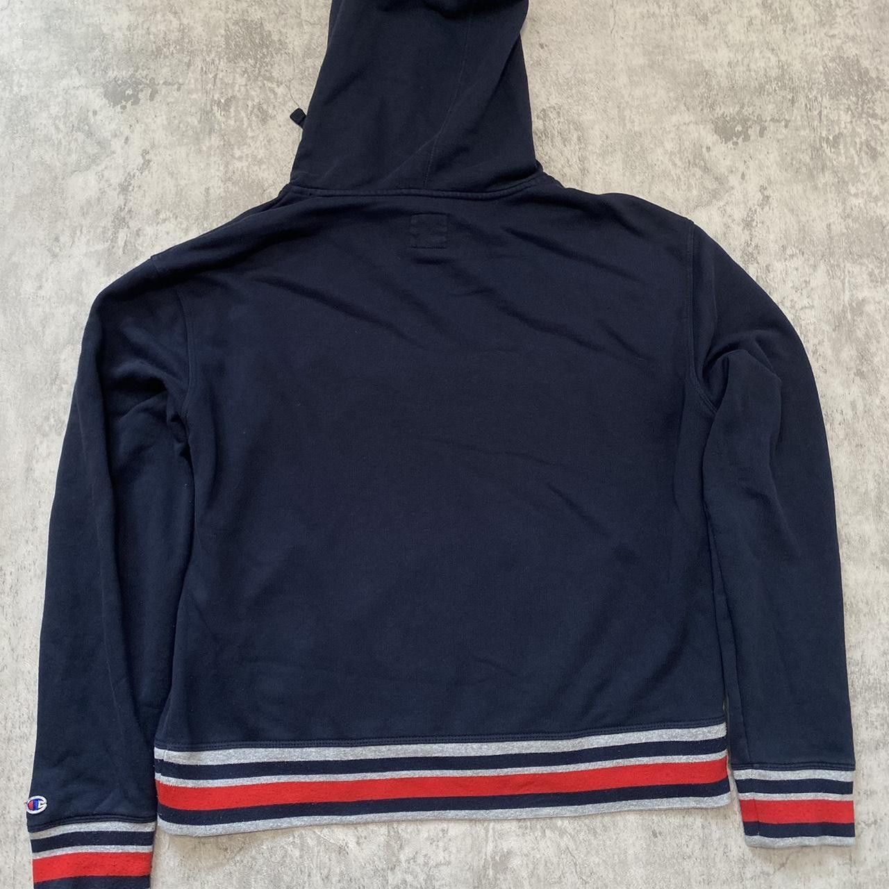 Champion Navy Champion hoodie with Streetwear rap hip hop vintage y2k Size US L / EU 52-54 / 3 - 2 Thumbnail