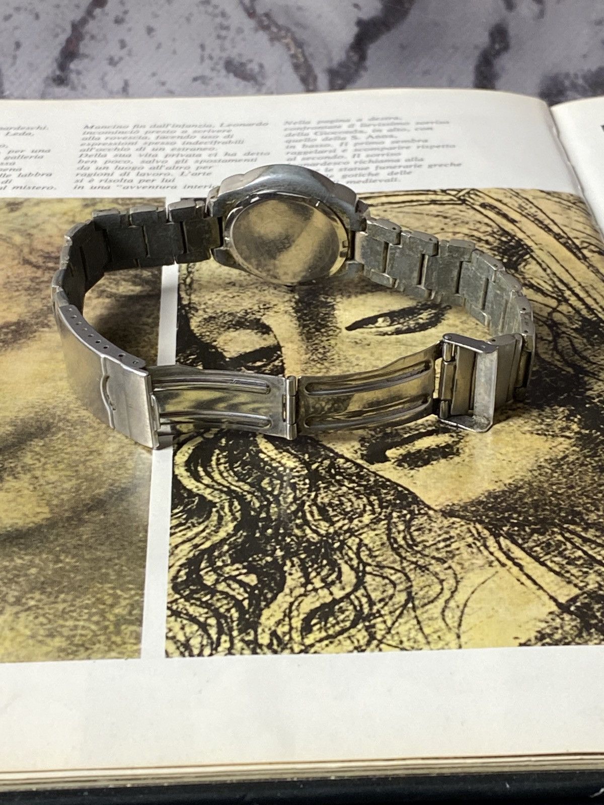 Japanese Brand Vintage Omax Crystal Futuristic Space Age Steel Watch Size ONE SIZE - 5 Thumbnail