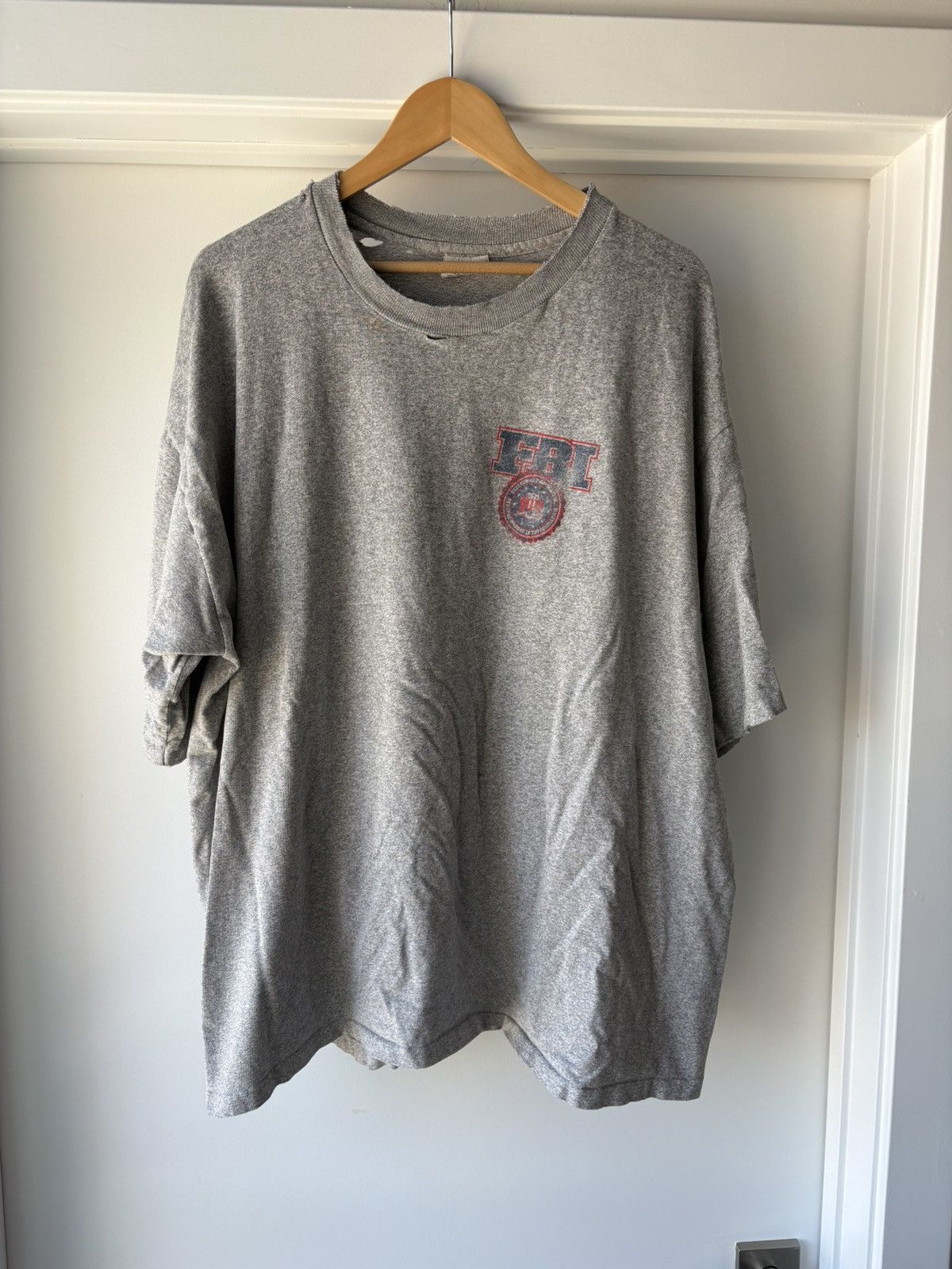 Vintage Vintage ‘90s FBI tee Size US XXL / EU 58 / 5 - 1 Thumbnail