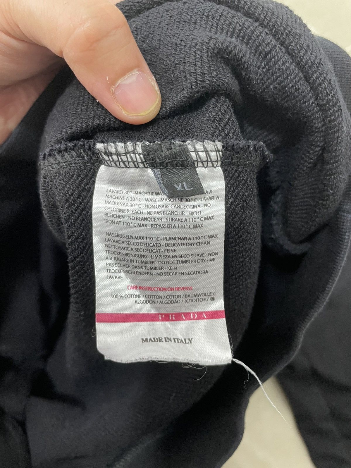 Japanese Brand Vintage PRADA Milano Sweatshirt with a Signature Pendant Size US M / EU 48-50 / 2 - 8 Thumbnail