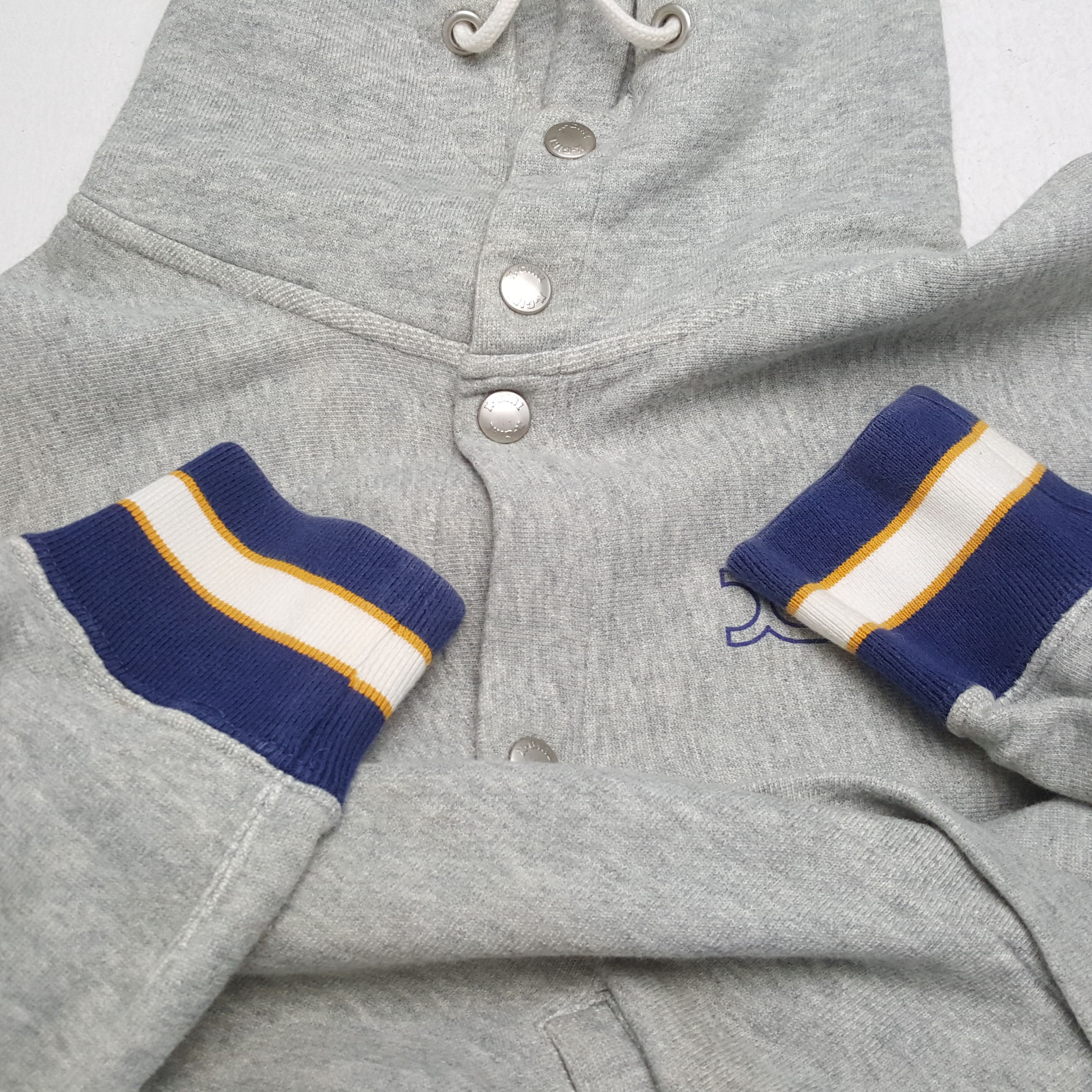 Champion × Japanese Brand × Vintage CHAMPION X XGIRL ATHLETICS Big Logo Design Jacket Hoodies Size US S / EU 44-46 / 1 - 10 Thumbnail