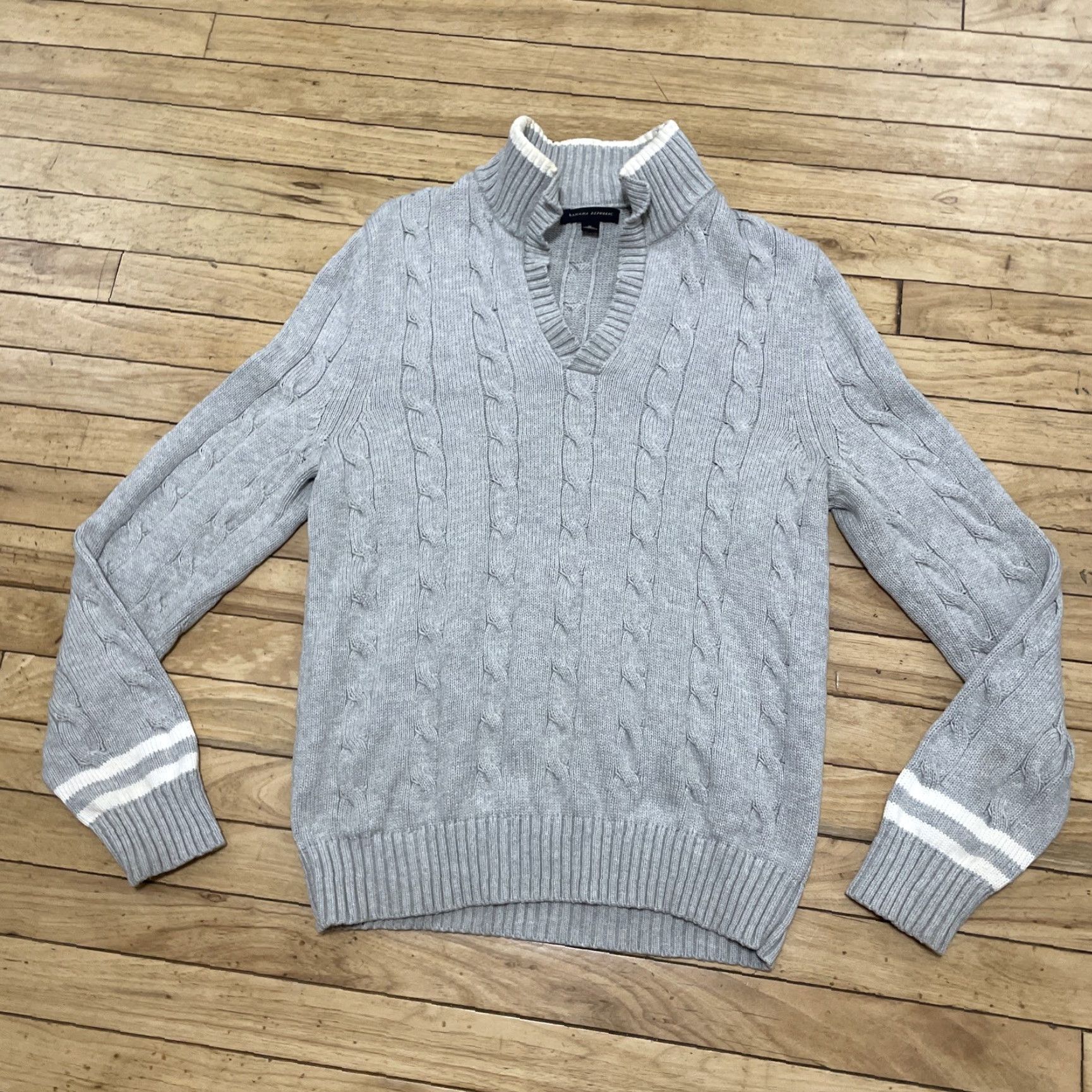 Banana Republic VINTAGE Banana Republic Sweater Men M Gray Cable Knit Open Collar Yacht Old Money Shirt (Not allowed: new words). Size US M / EU 48-50 / 2 - 3 Thumbnail