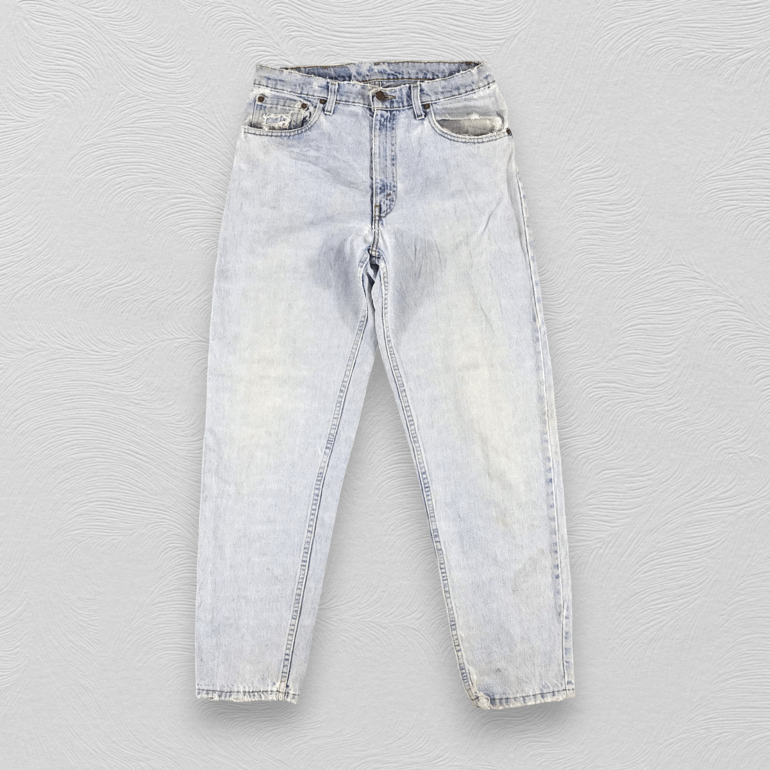 Levi's Vintage 90s Levis 550 Jeans Light Wash Denim KJ929 Size US 32 / EU 48 - 1 Thumbnail
