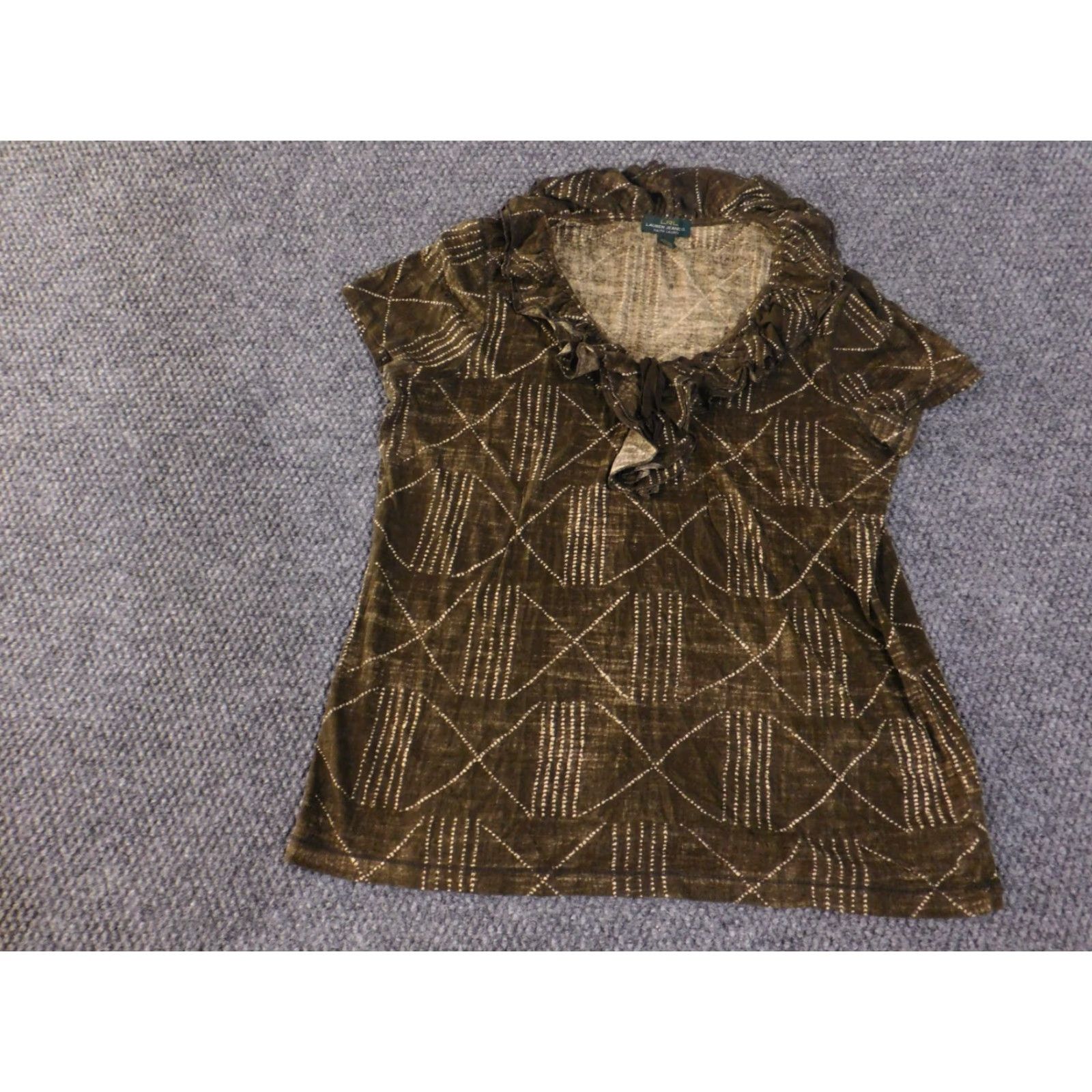 Ralph Lauren Lauren Ralph Lauren Shirt Womens L Green Ruffles Geometric V-Neck Casual Blouse Size L / US 10 / IT 46 - 2 Thumbnail
