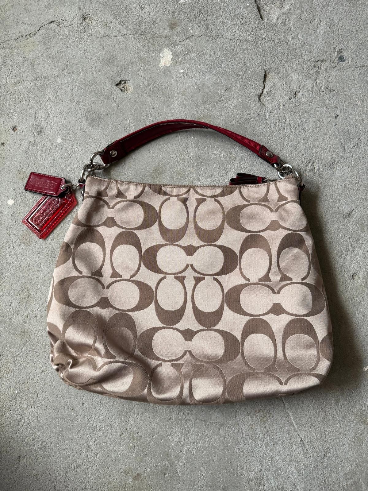 Coach Coach Signature Daisy Poppy Heart Shoulder Bag Beige/Red Size ONE SIZE - 4 Thumbnail