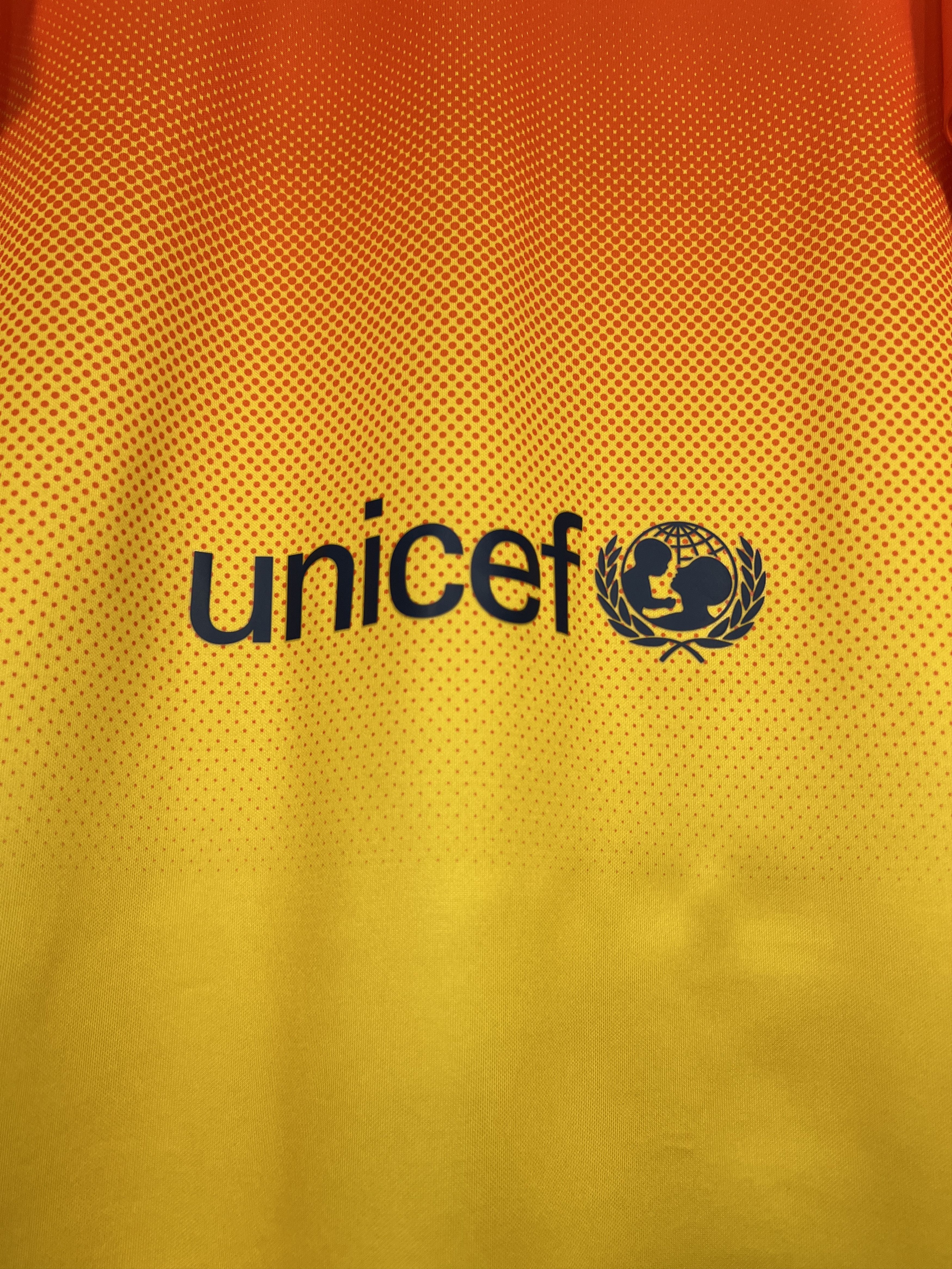 Nike Barcelona Away football shirt 2012 Soccer Nike Jersey Mens Size US L / EU 52-54 / 3 - 15 Thumbnail