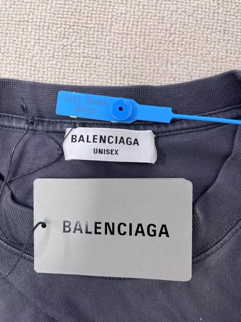 Balenciaga Balenciaga Batman Logo Letter Retro Old Short Sleeve T-Shi Size US XS / EU 42 / 0 - 5 Thumbnail