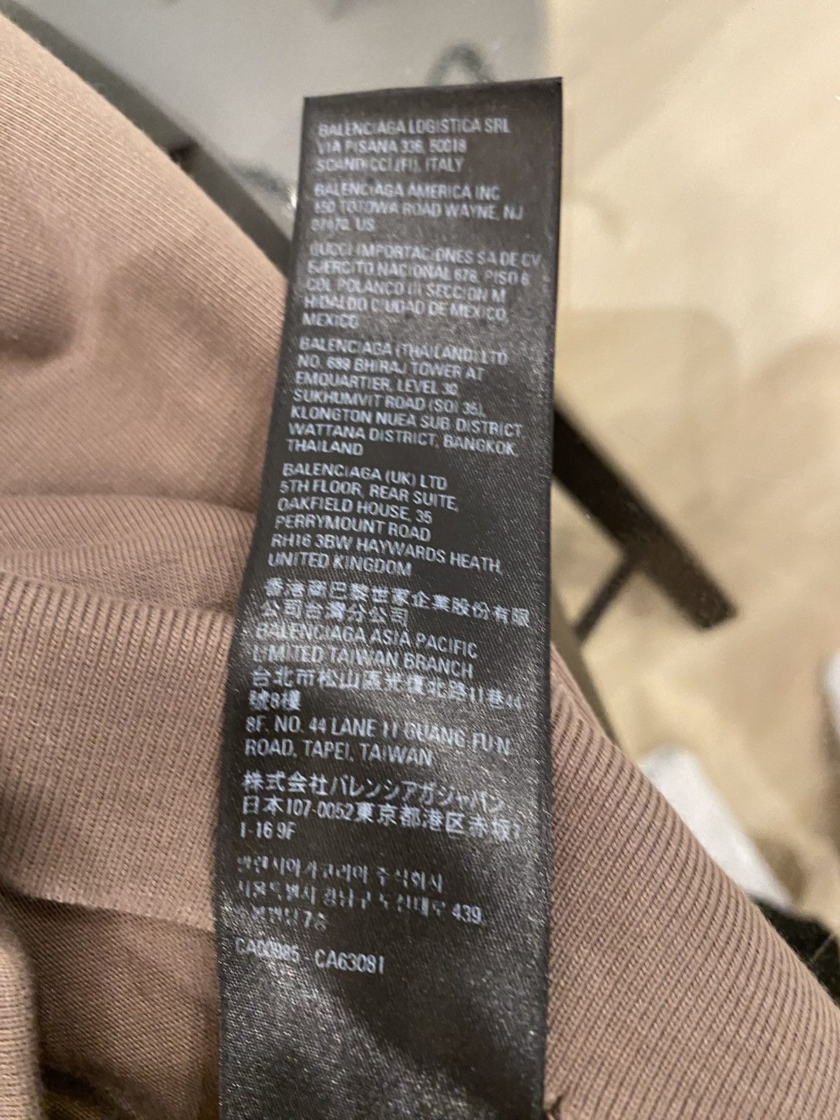 Balenciaga Balenciaga Caps Destroyed Hoodie Size US XS / EU 42 / 0 - 8 Thumbnail