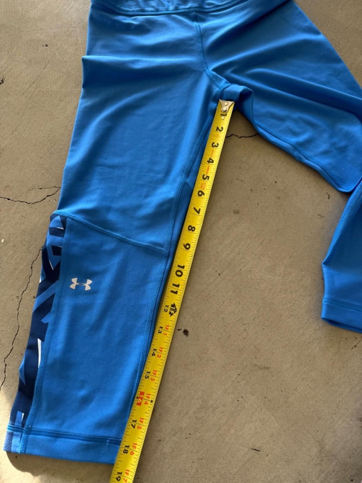 Under Armour Under Armour / HeatGear Compression Capri Leggings / Blue Size 28" / US 6 / IT 42 - 2 Thumbnail