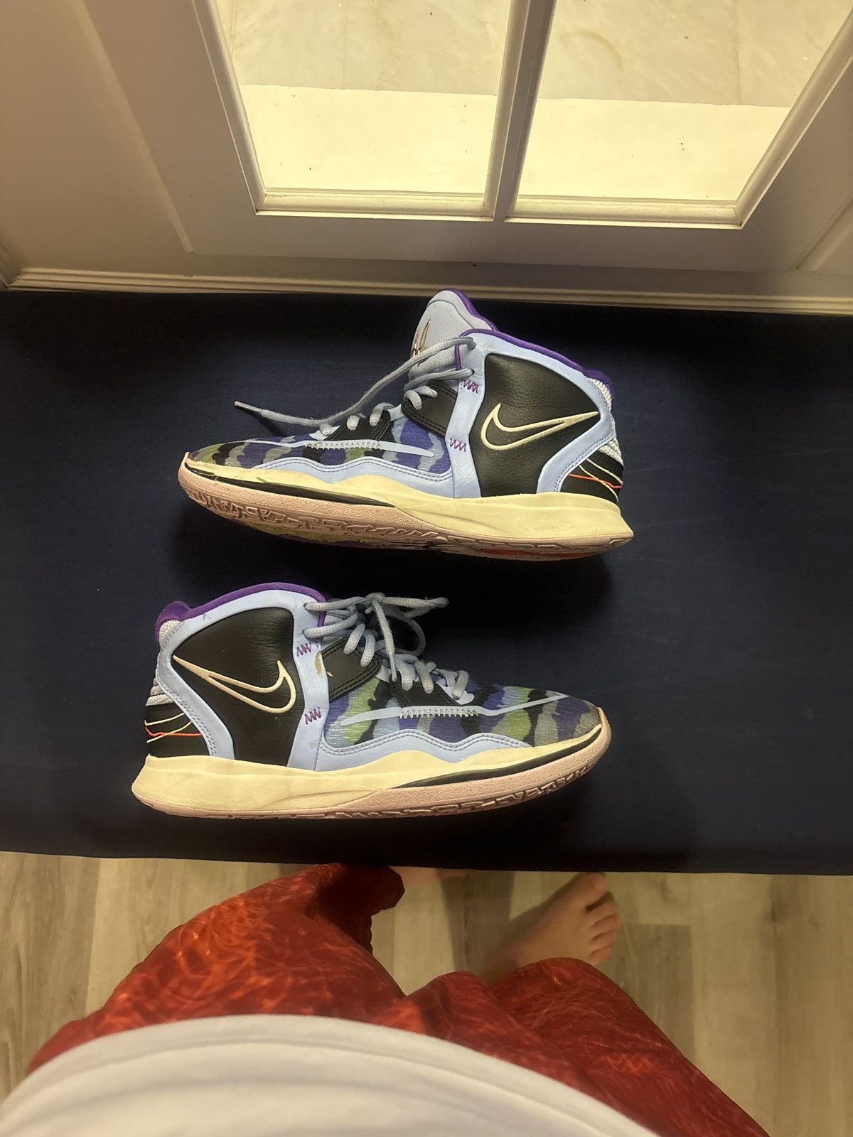Nike Kyrie Infinity GS Aluminum 2022 6.5 Used No Box Size US 6.5 / EU 39-40 - 1 Thumbnail