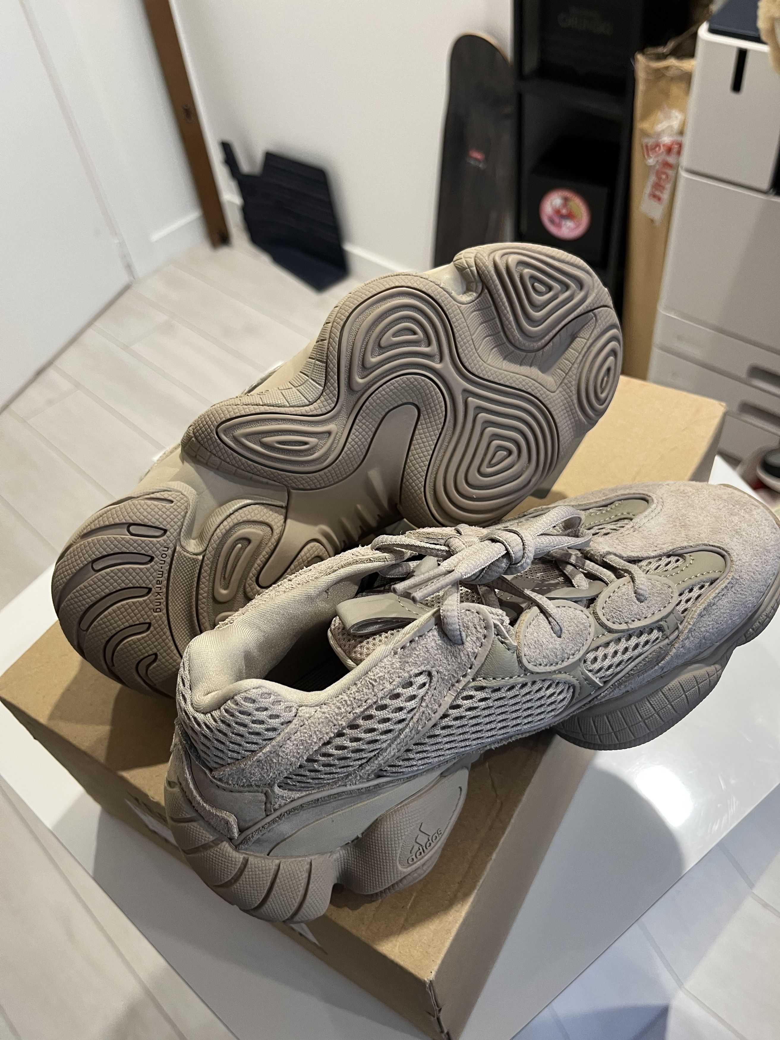 Adidas Yeezy 500 Size US 6 / EU 39 - 3 Thumbnail
