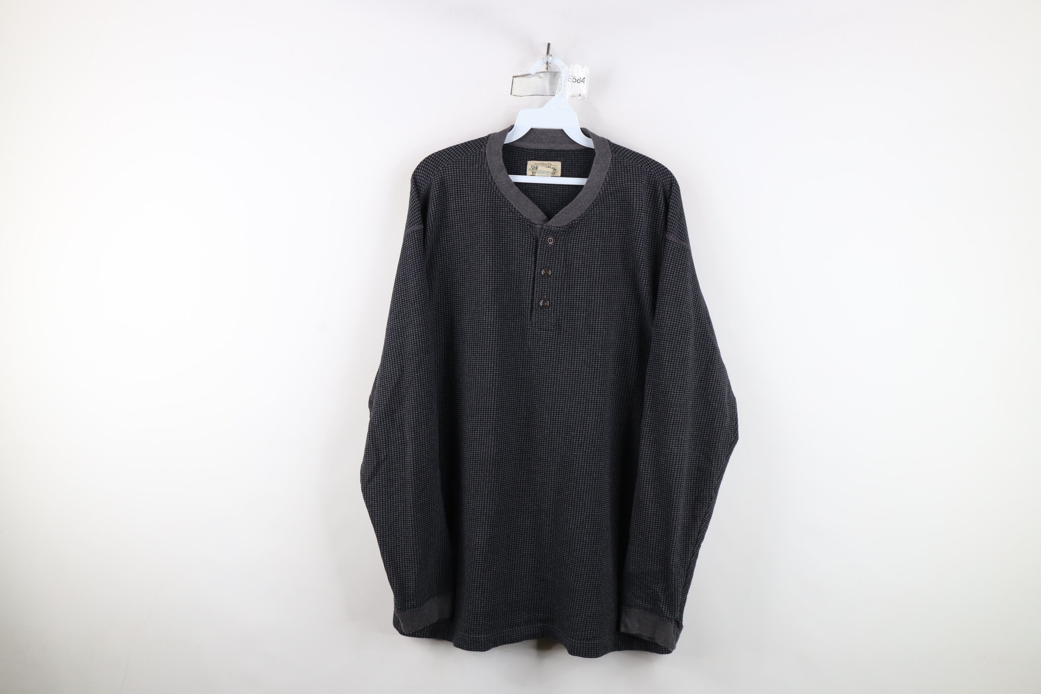Vintage Vintage 90s Streetwear Waffle Knit Henley T-Shirt Gray Size US L / EU 52-54 / 3 - 1 Thumbnail