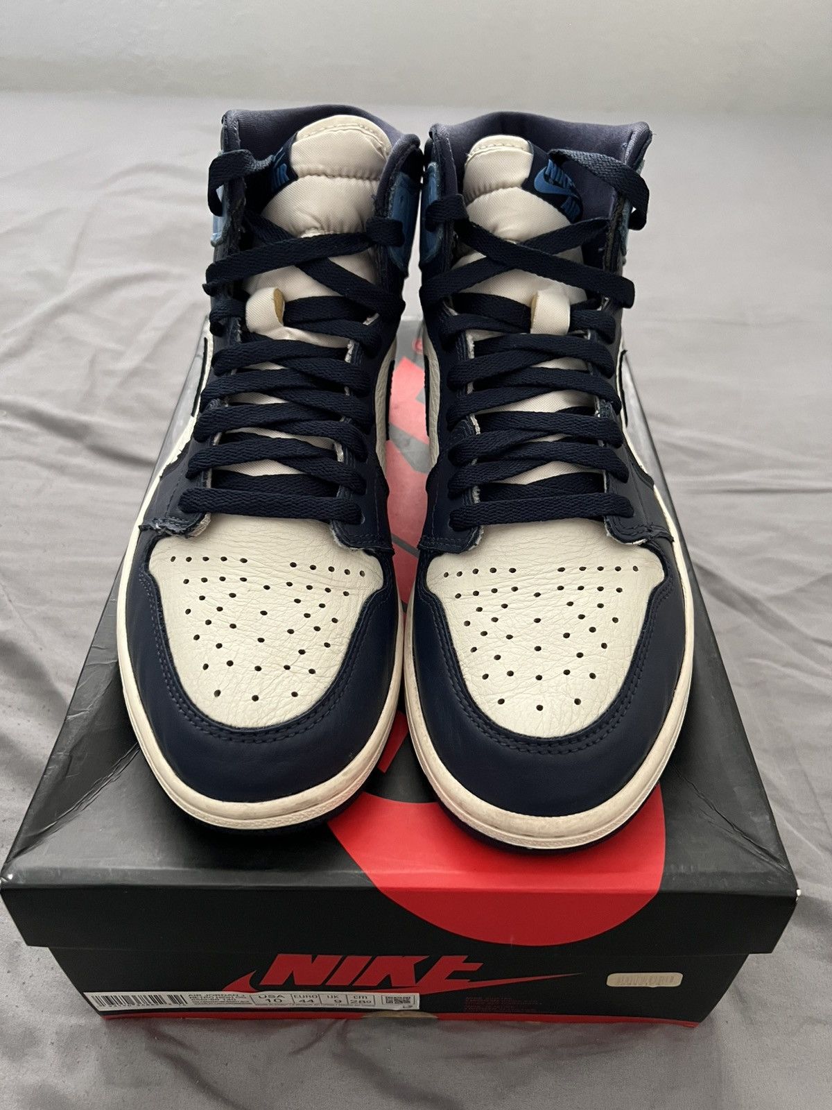 Jordan Brand Jordan 1 retro high OG obsidian UNC Size US 10 / EU 43 - 3 Thumbnail